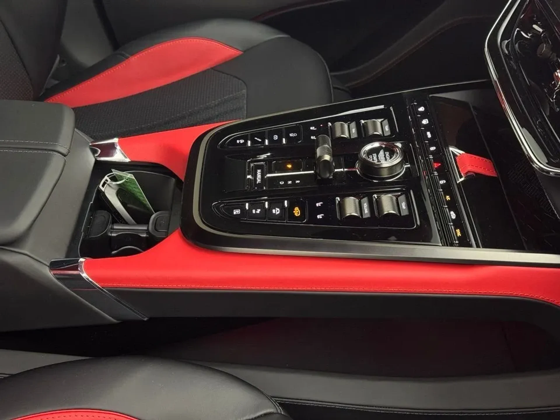 mph068_765693071_8wrw9yuta9gxqtocnqgh5c8y8gtq_ff3de93954