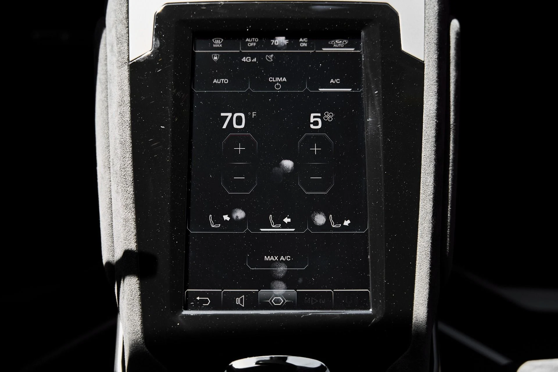 mph068_77270580_Used_2023_Lamborghini_Huracan_Sterrato_Base_1776823509_4361877e1c