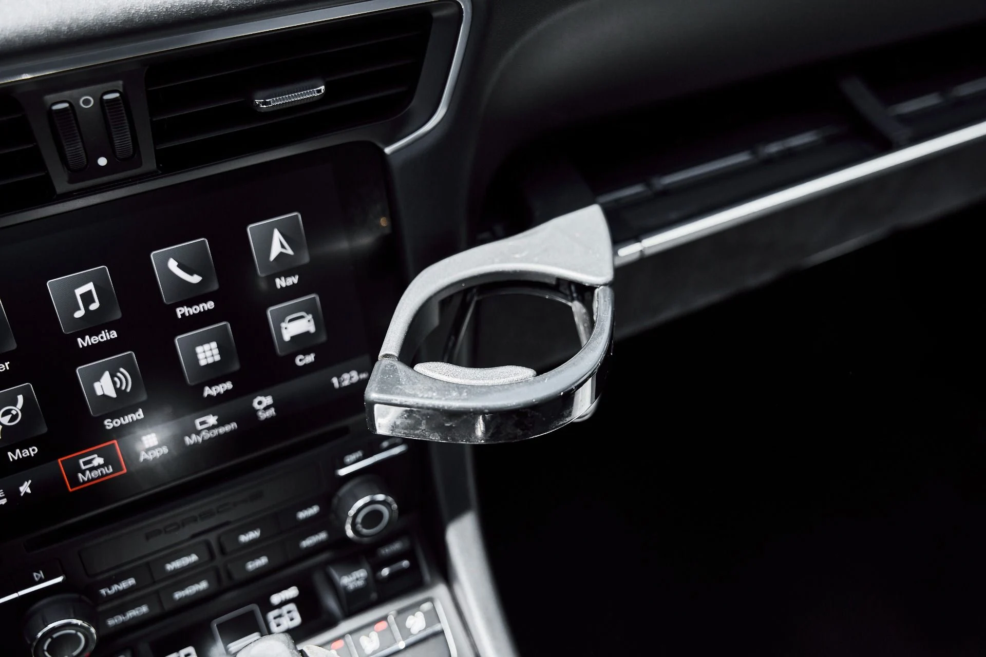 mph068_774867973_Used_2018_Porsche_911_GT_3_1777749641_3efb24ff5f