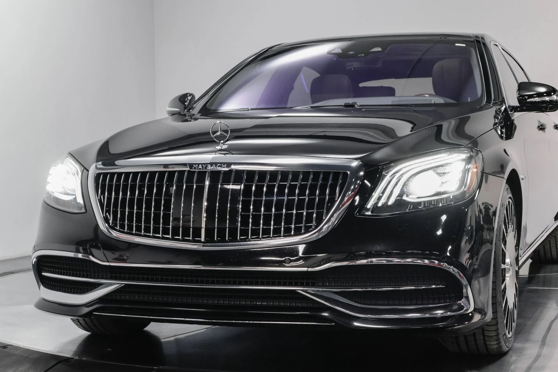 mph068_863470763_Used_2019_Mercedes_Benz_S_Class_Maybach_S_560_4_MATIC_1761681414_ea5da21e1b