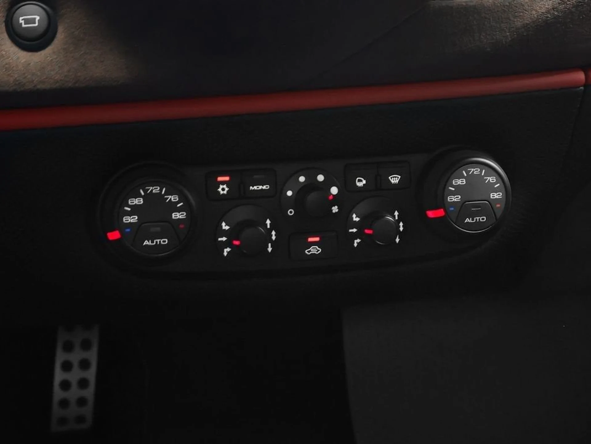 mph068_877727471_69_9e76b6e659