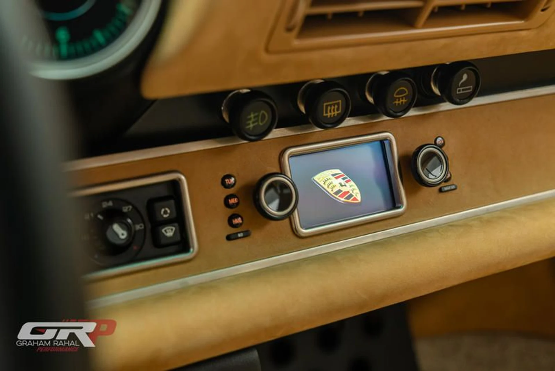 mph068_877865217_31_BD_0_DFD_504_B_4_E42_B15_B_B250_EED_479_A5_d0fe3306b4