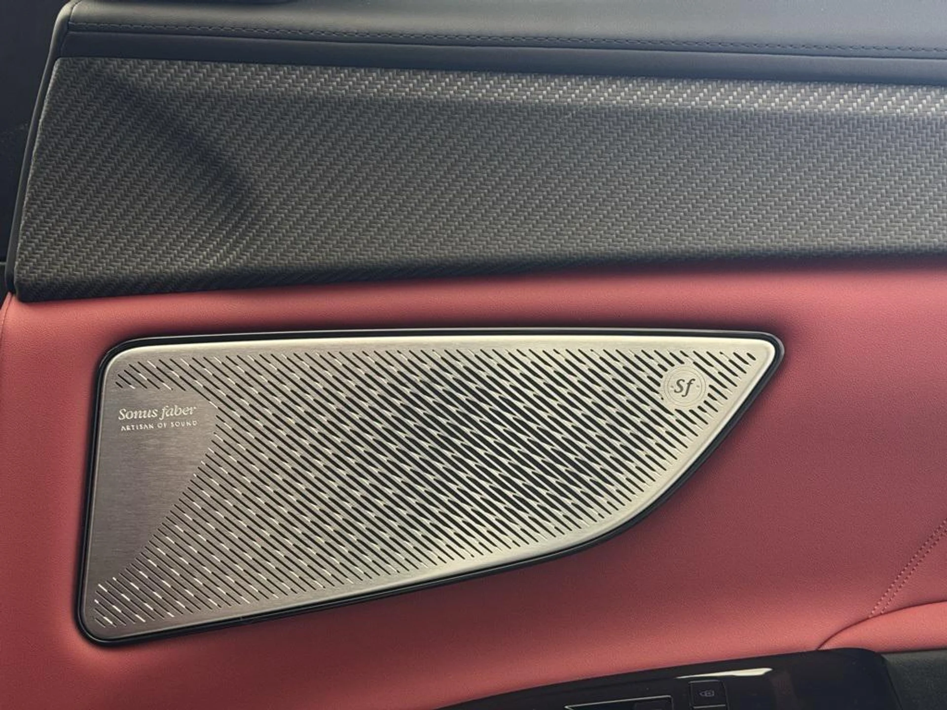 mph068_883843889_1ugj_Z1_I8_U_Sh4_T_Ps2y_H_Xs8lb97_Zs_3fa1f5ff57