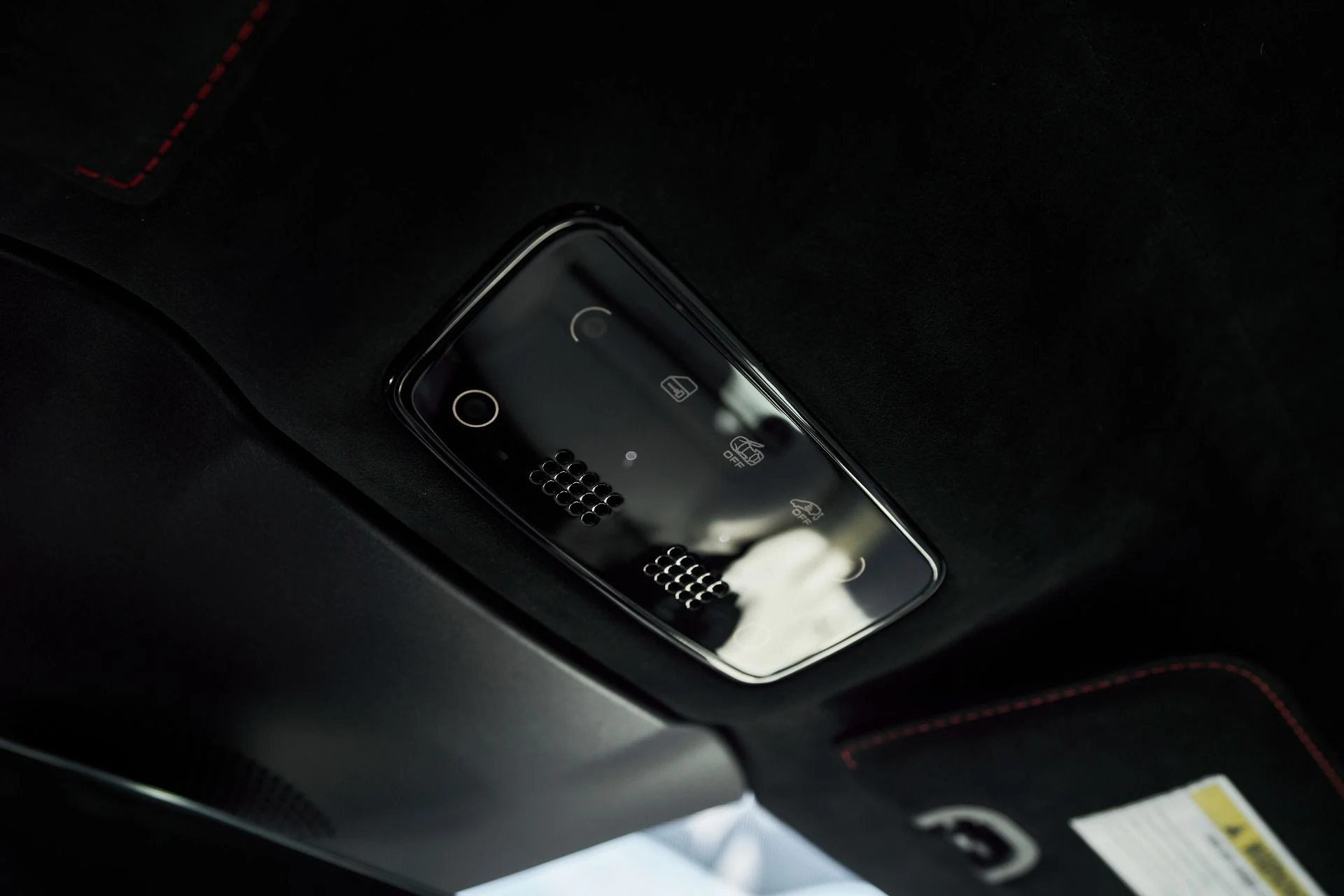 mph068_893082342_Used_2022_Ferrari_Roma_Base_1764637318_90ccae8749