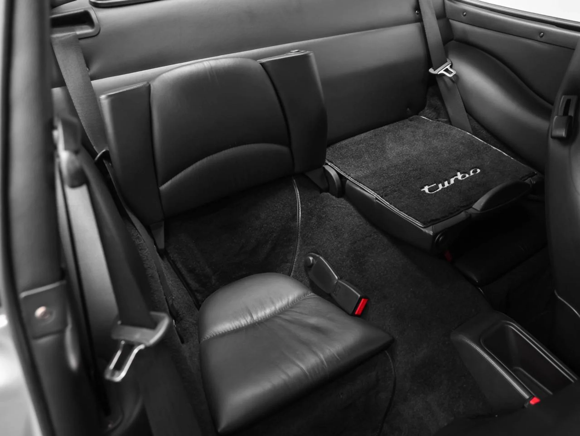 mph069_100480807_70_705eebfea4