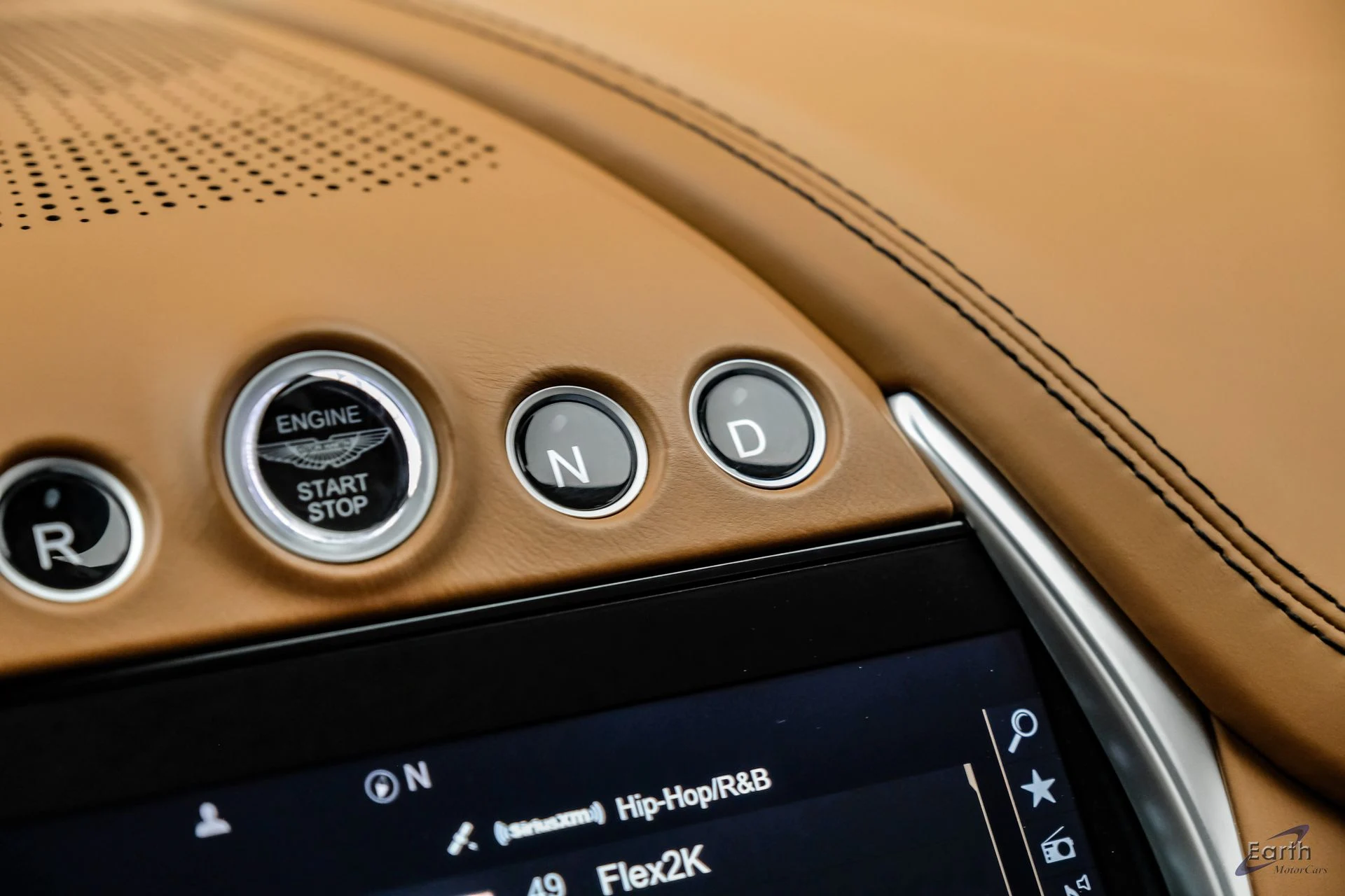 mph069_102525042_d48f150777d64a65ea5e52b01b41df01x_dfa2ae8d7c