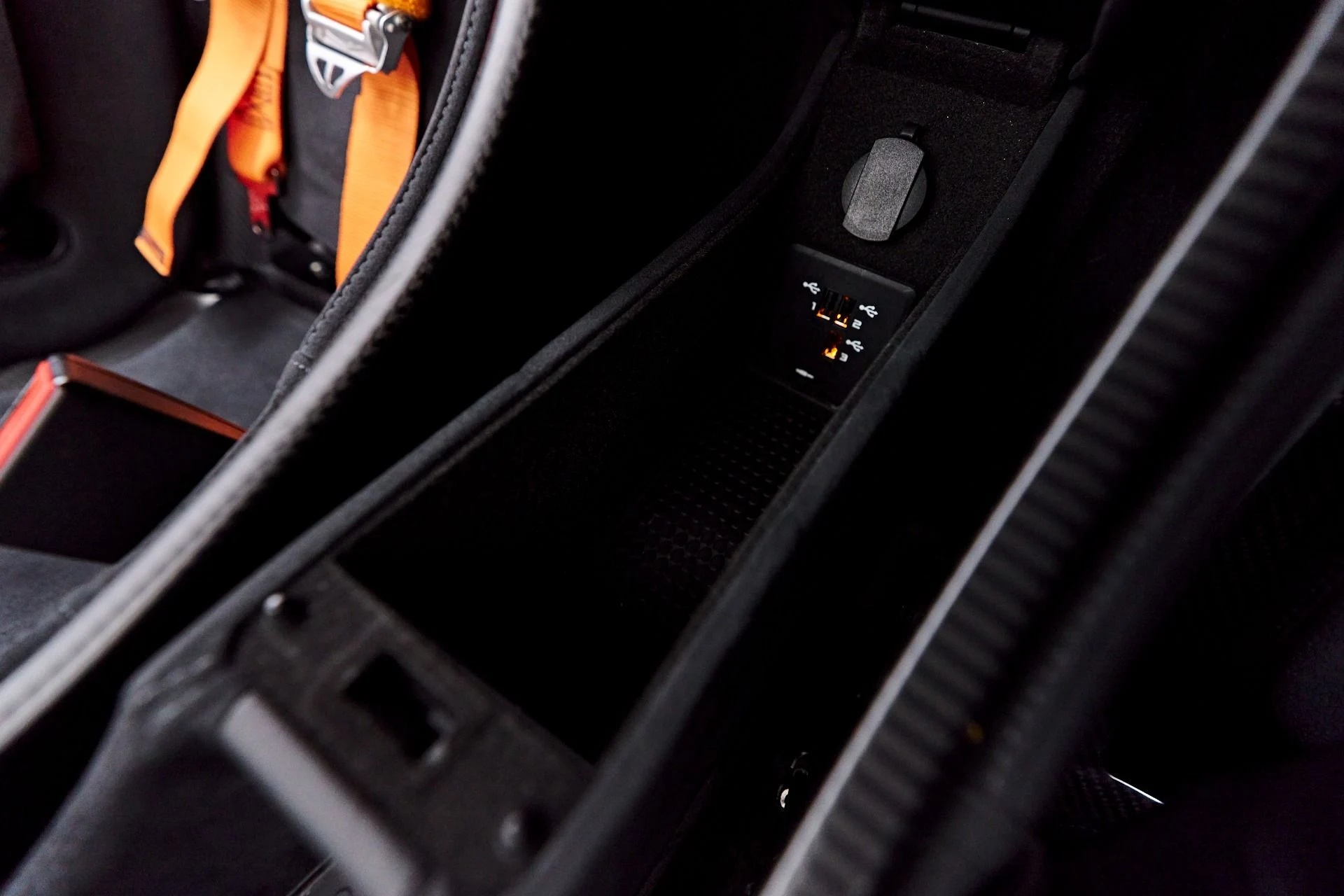 mph069_1049411293_Used_2019_Mc_Laren_600_LT_Base_1755991715_984ede26d7