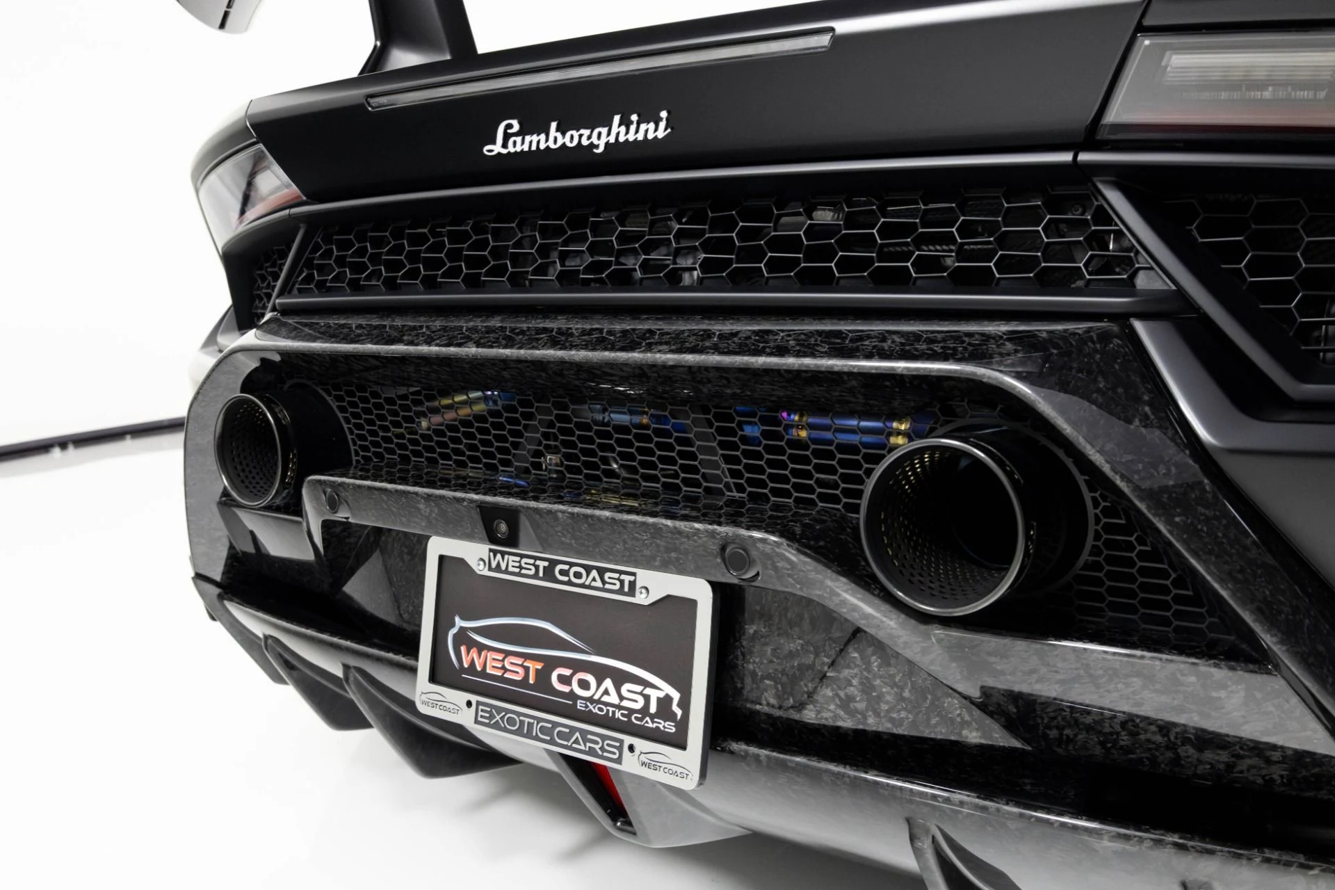 mph069_1051592197_Used_2018_Lamborghini_Huracan_Performante_1762565939_5de677b1b4
