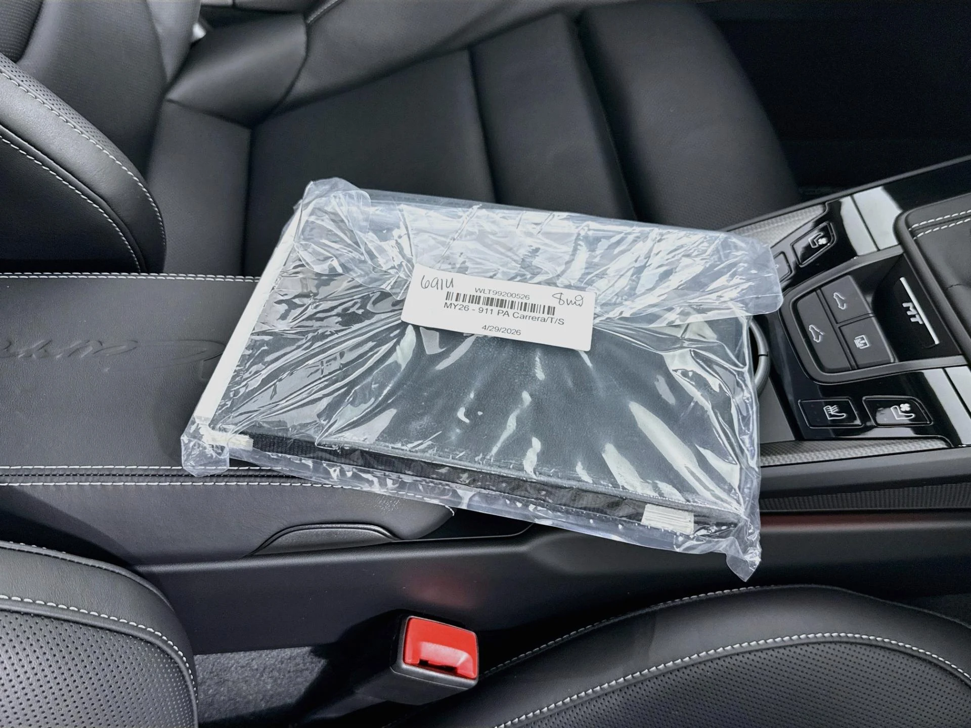 mph069_1055237543_Used_2026_Porsche_911_Carrera_T_1787948857_2c7a741138