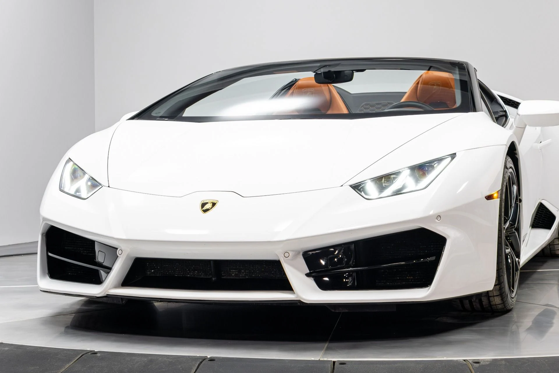 mph069_1073867844_Used_2019_Lamborghini_Huracan_LP_580_2_S_1778195053_8b63a55d59
