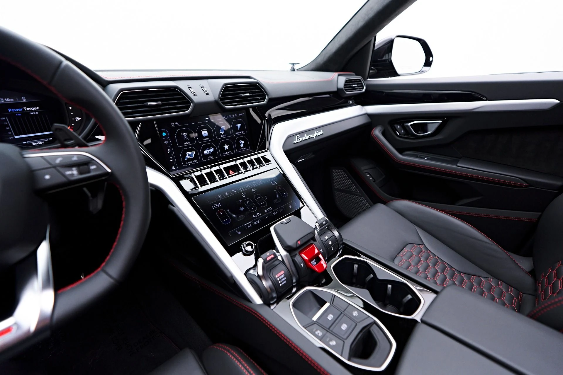 mph069_1077007535_Used_2022_Lamborghini_Urus_1753311555_a797e63432