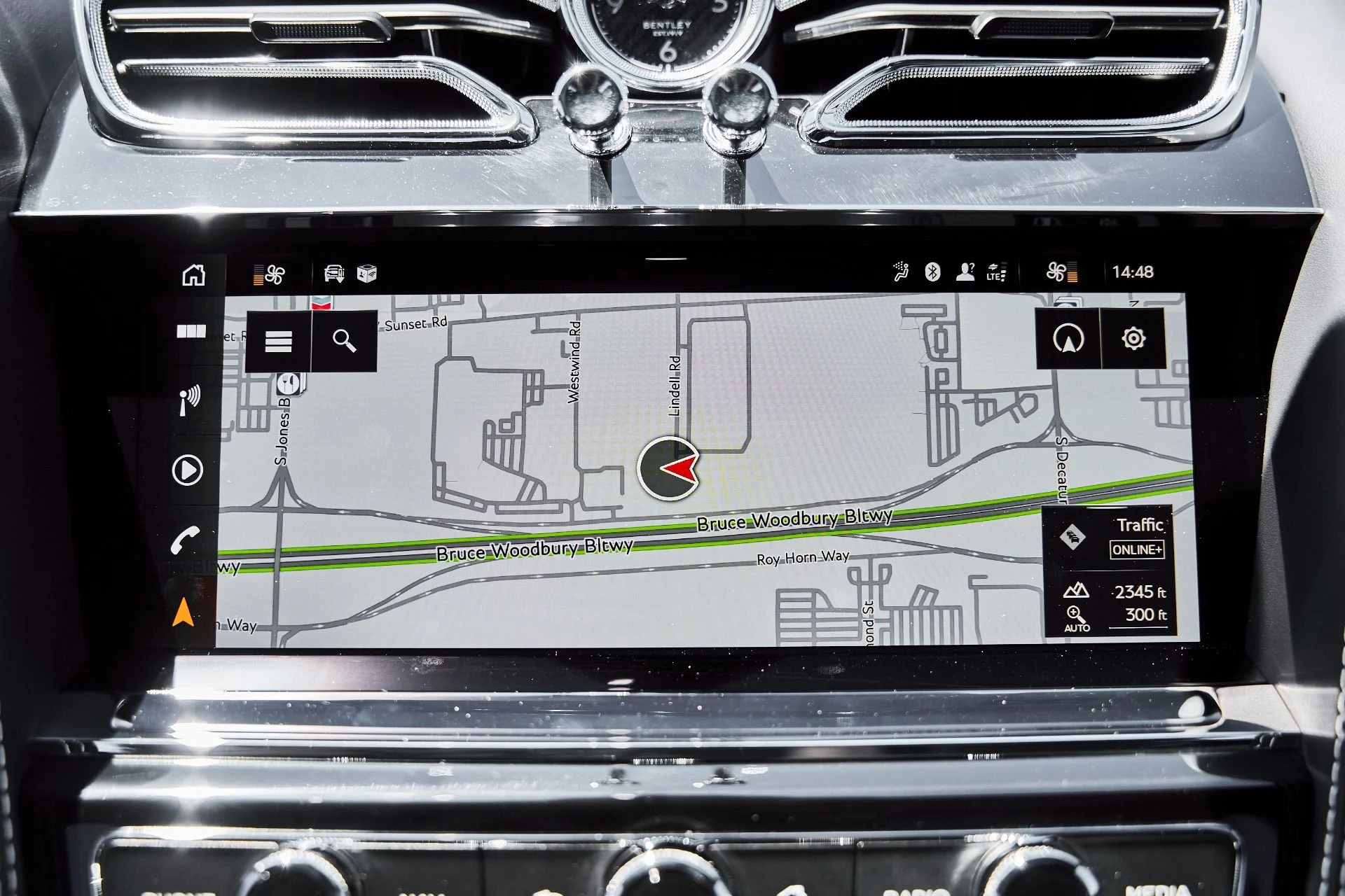 mph069_1083118932_Used_2024_Bentley_Bentayga_1778202870_36722cf81b