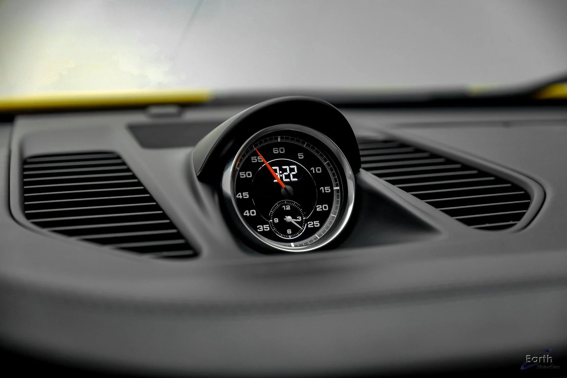 mph069_1151141442_11a48c13e04fbcb5187eb68b6c631f65x_907b932a4f