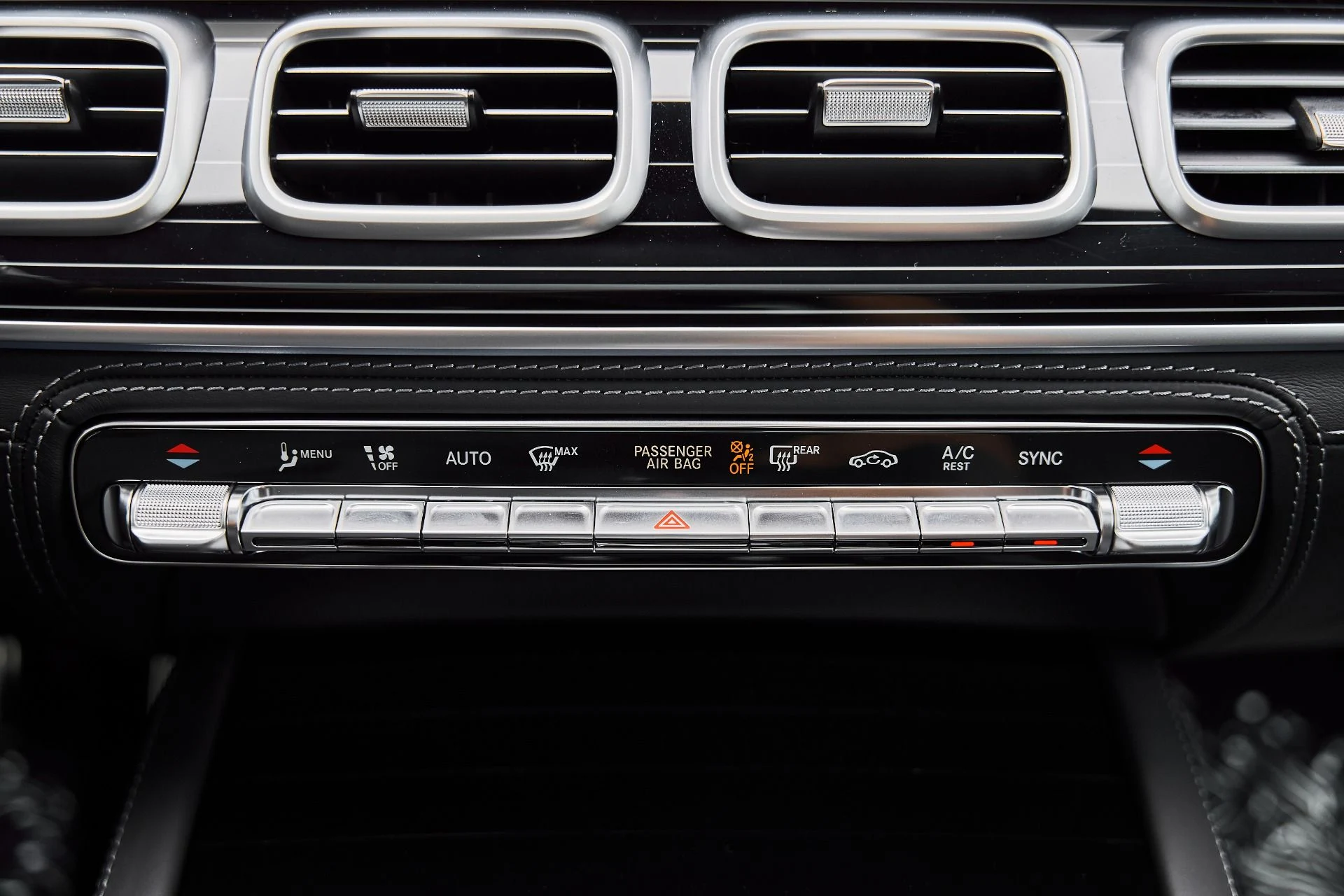 mph069_1175709505_Used_2026_Mercedes_Benz_GLS_Maybach_GLS_600_1777160313_a1810b9493