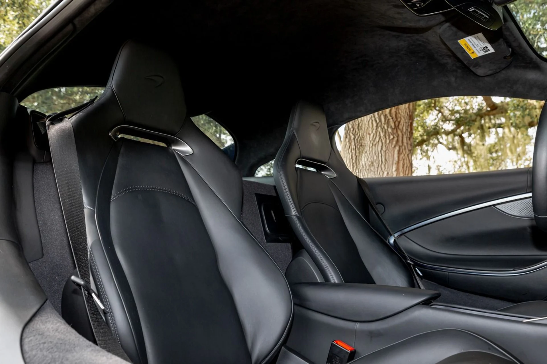 mph069_1307671874_440_p70_l_5c6faf691c