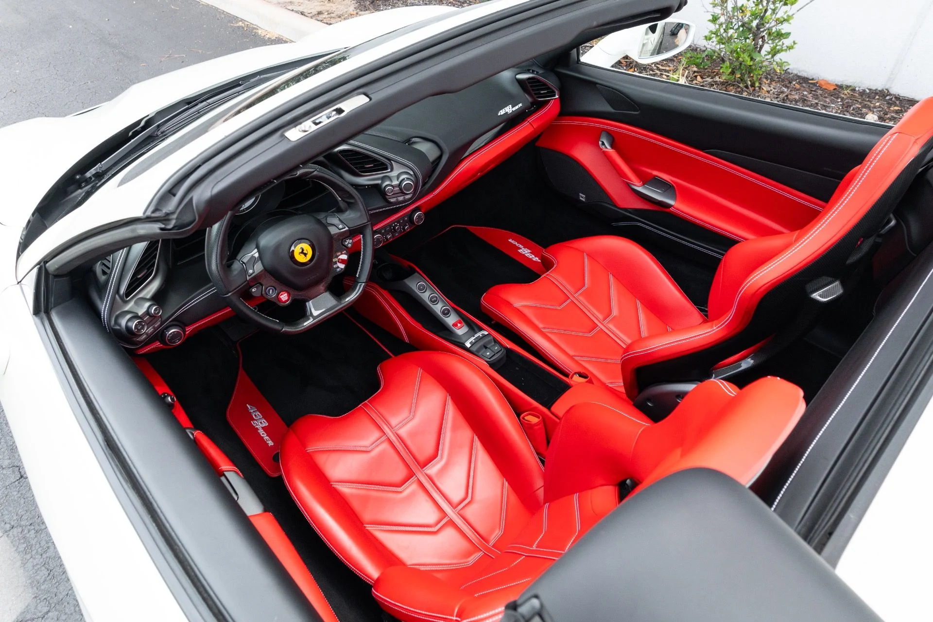 mph069_1338859575_Used_2018_Ferrari_488_Spider_1779900903_190be70c90