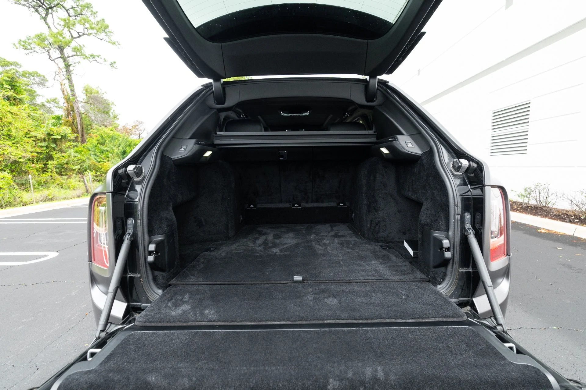 mph069_1355680466_Used_2020_Rolls_Royce_Cullinan_1775753700_b5b275b53a