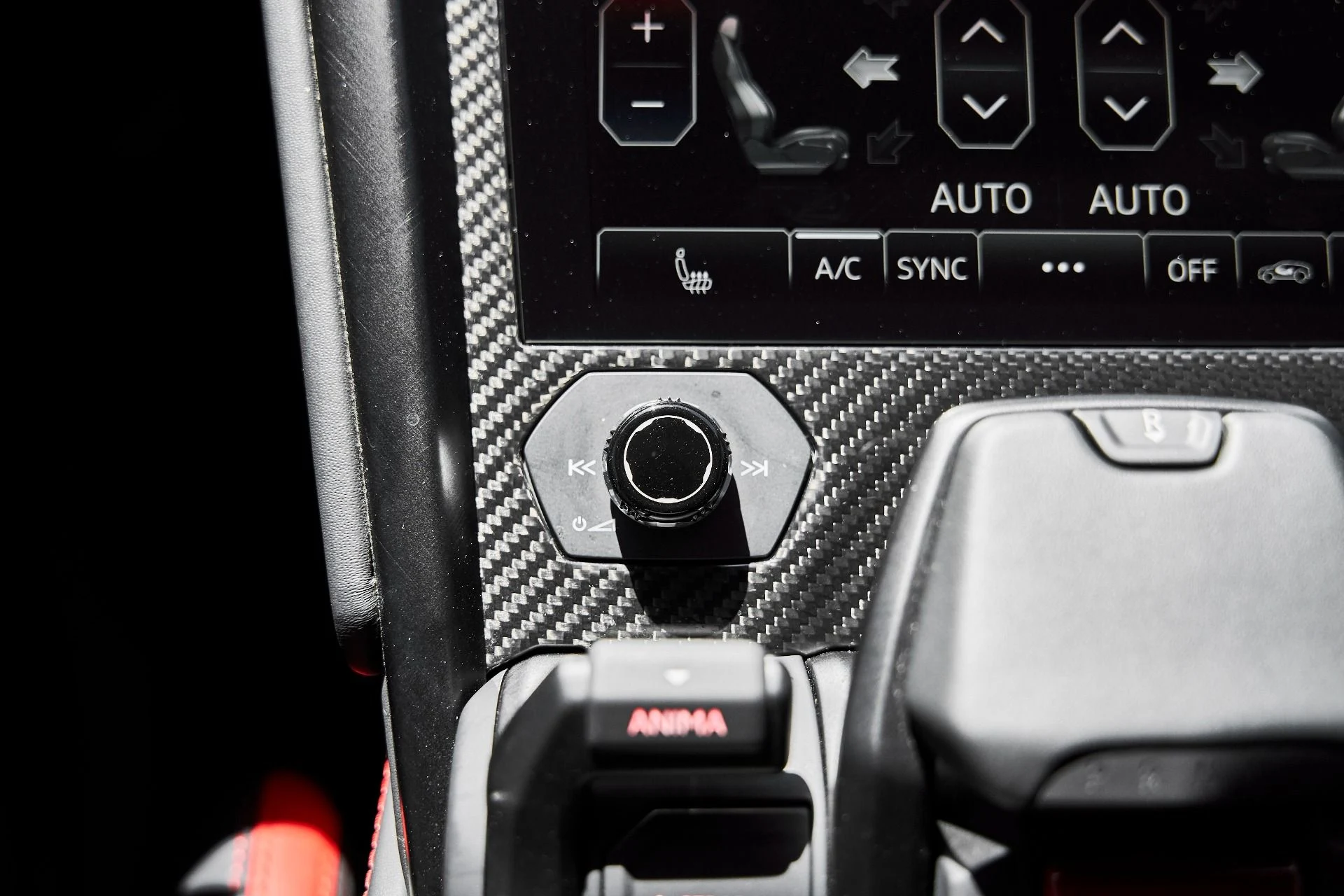 mph069_1386740019_Used_2023_Lamborghini_Urus_S_1781228854_4e218863c5