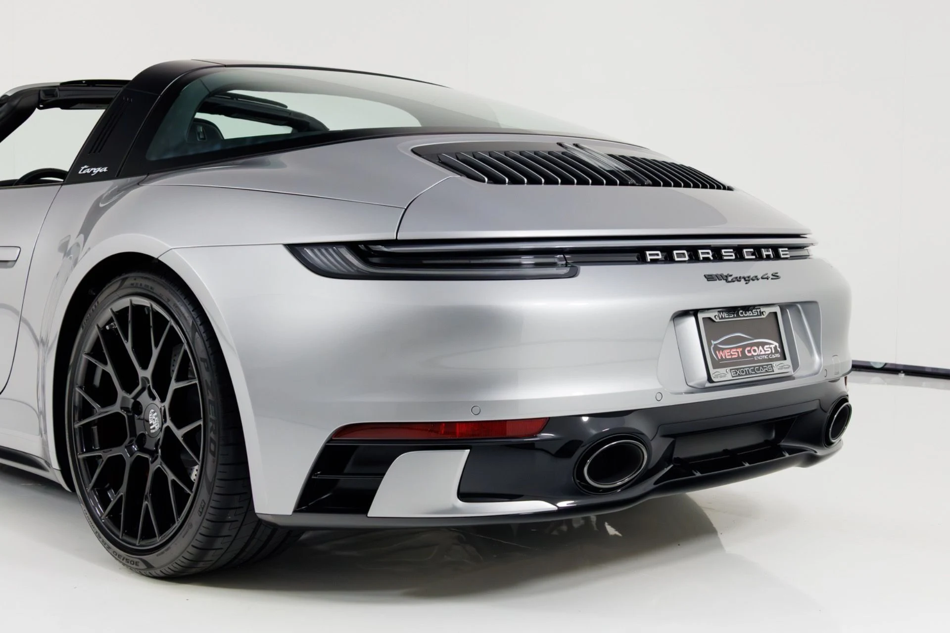 mph069_1427126246_Used_2022_Porsche_911_Targa_4_S_1786991063_72d2aac965