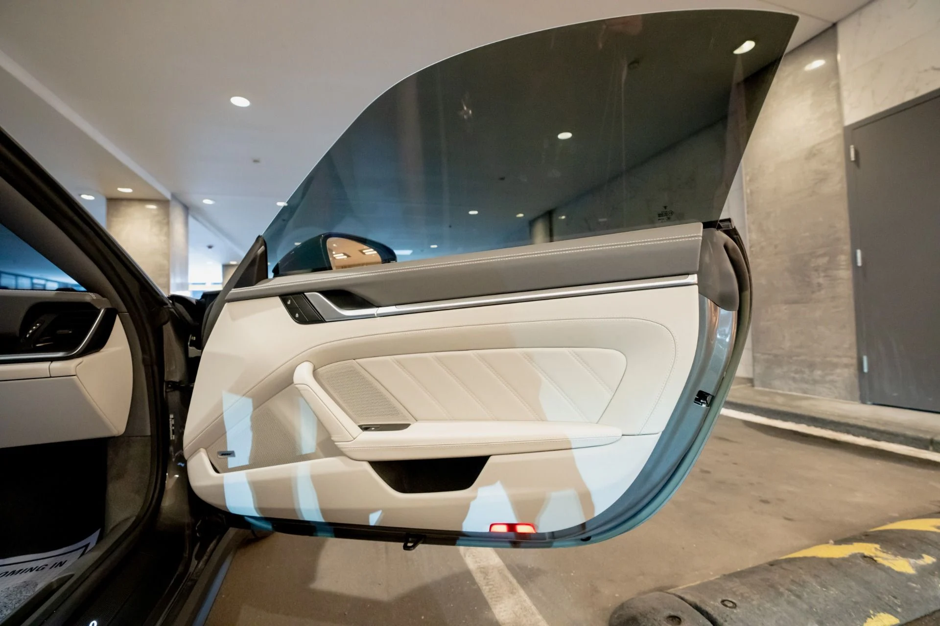 mph069_1438401220_Used_2023_Porsche_911_Turbo_S_1778189282_6646193dda