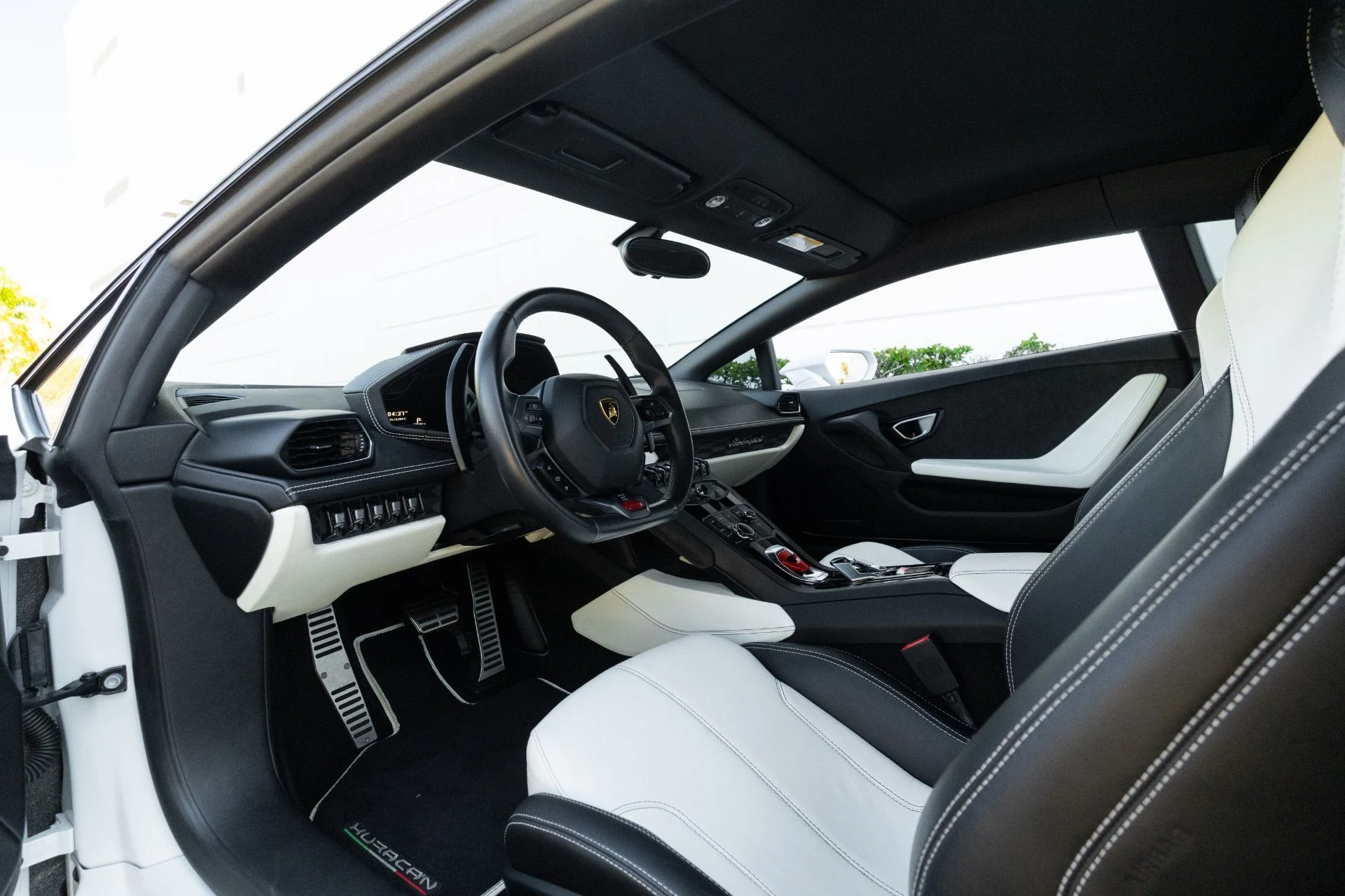 mph069_1468199773_Used_2016_Lamborghini_Huracan_LP_610_4_1771995727_bb99cc7107