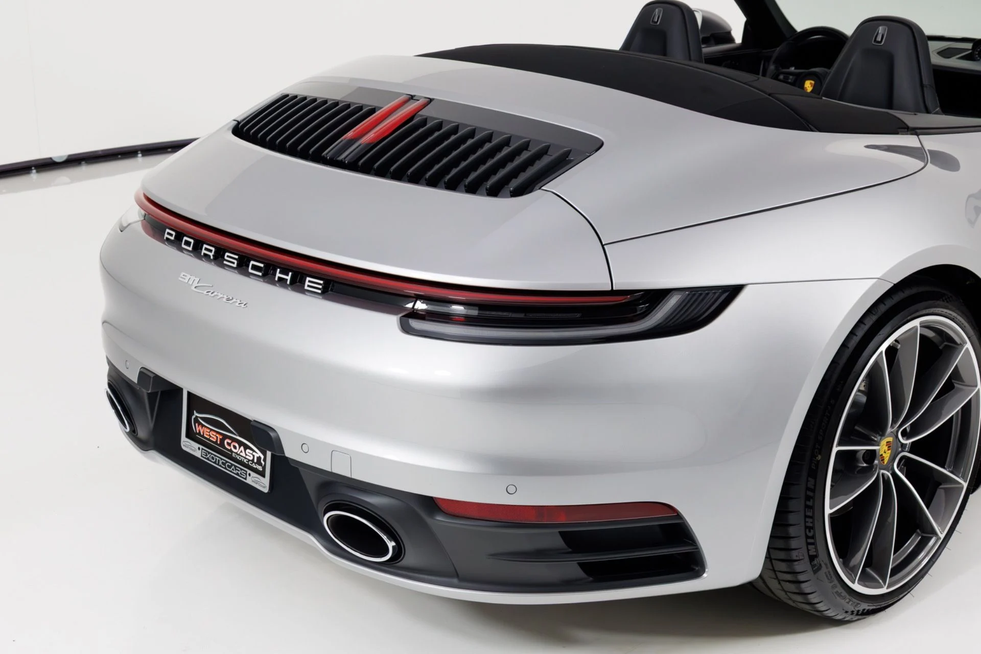 mph069_1510342040_Used_2022_Porsche_911_Carrera_1773941201_21d57b0479