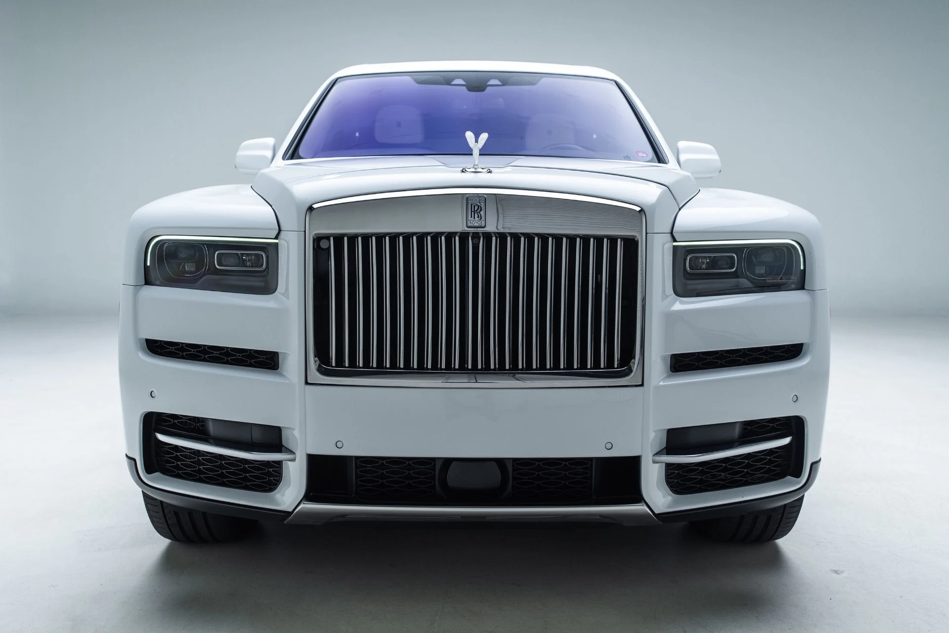 mph069_1588881551_Used_2019_Rolls_Royce_Cullinan_1786991337_959dd38677
