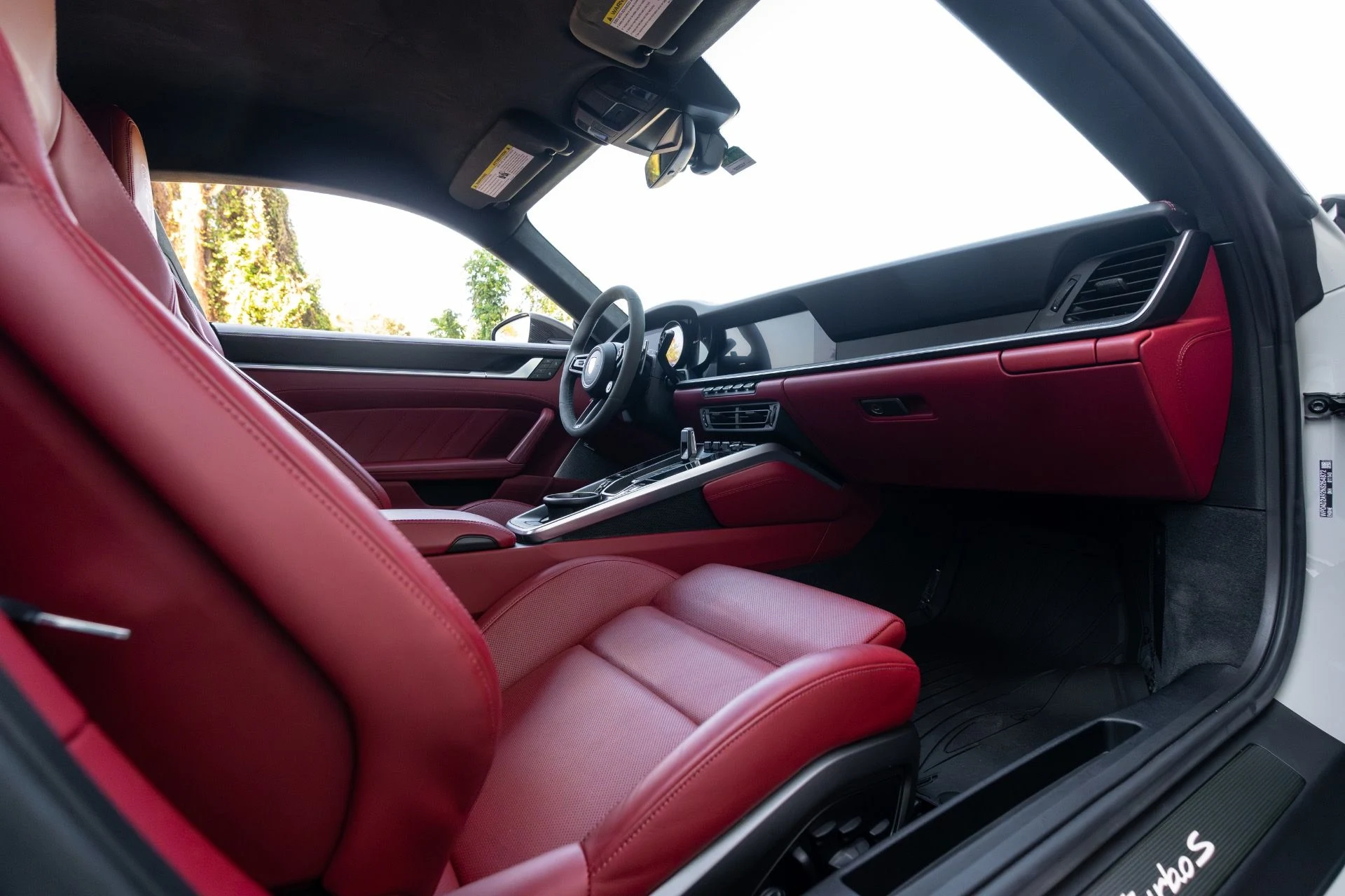 mph069_1630109814_Used_2022_Porsche_911_Turbo_S_1770440206_549806b581