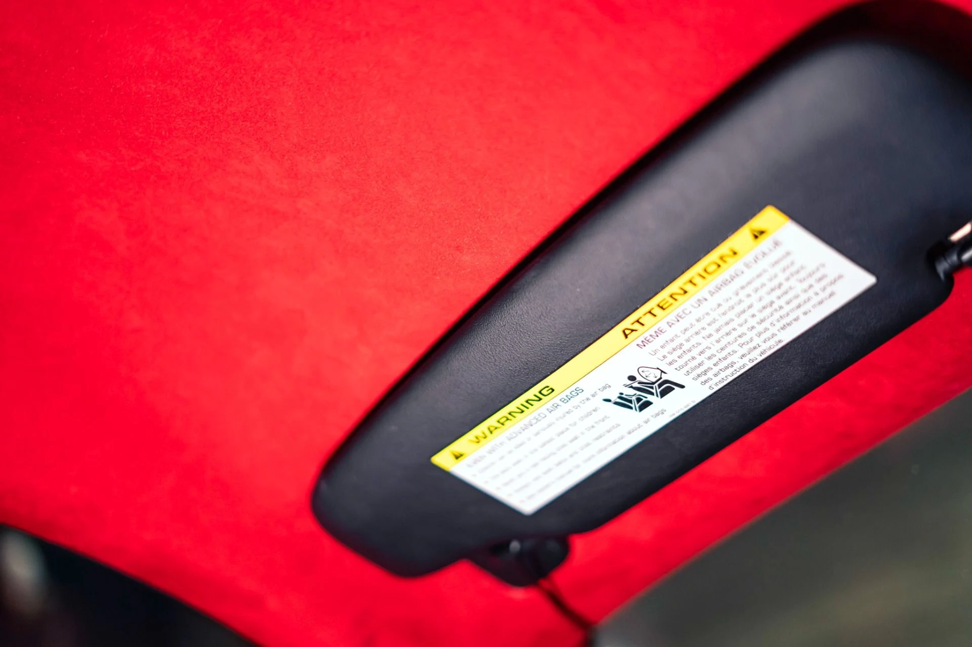 mph069_1735588225_Used_2018_Porsche_911_GT_2_RS_1777473859_a9a7d40224