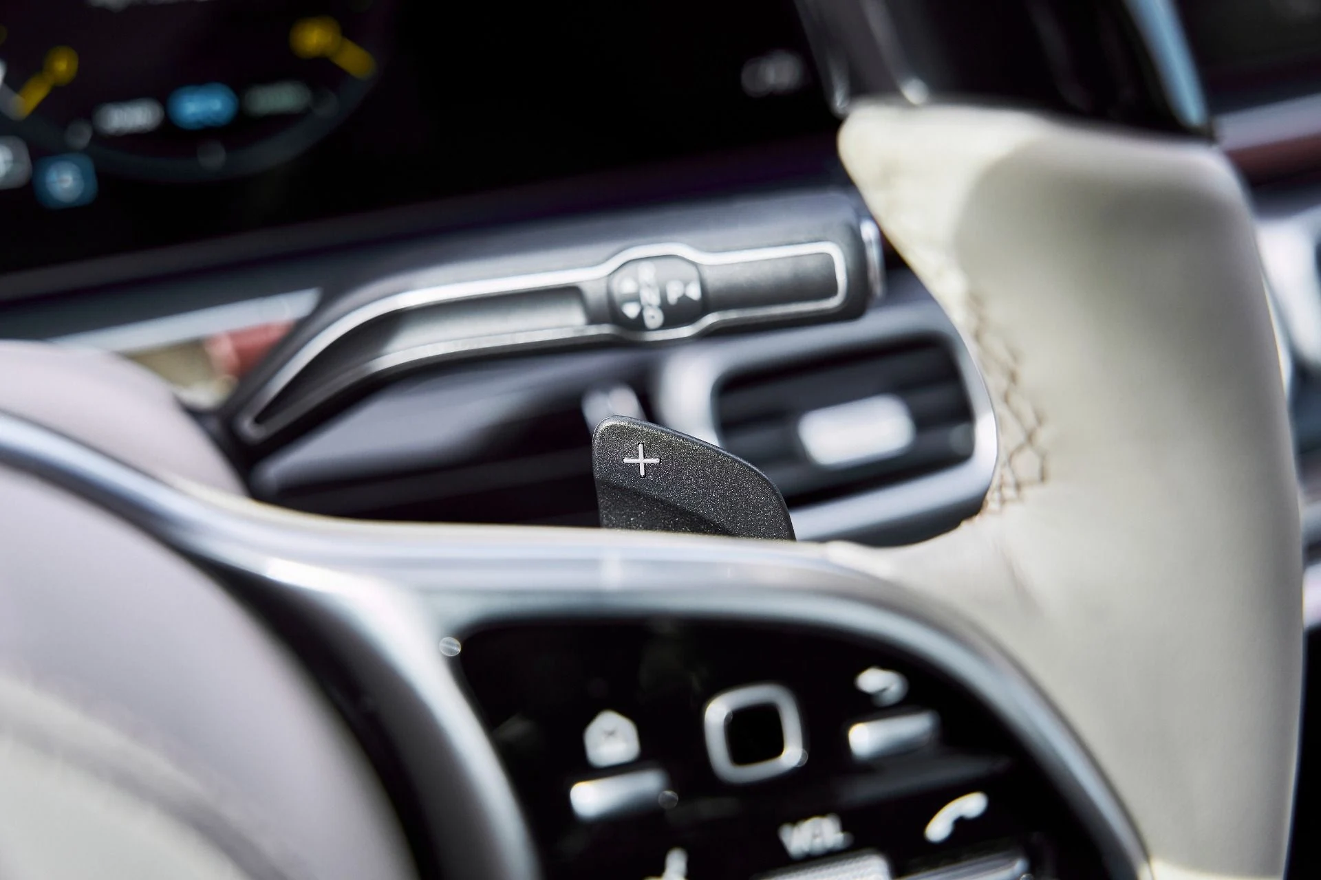 mph069_173666533_Used_2022_Mercedes_Benz_GLS_Maybach_GLS_600_1769655693_c37464fb20