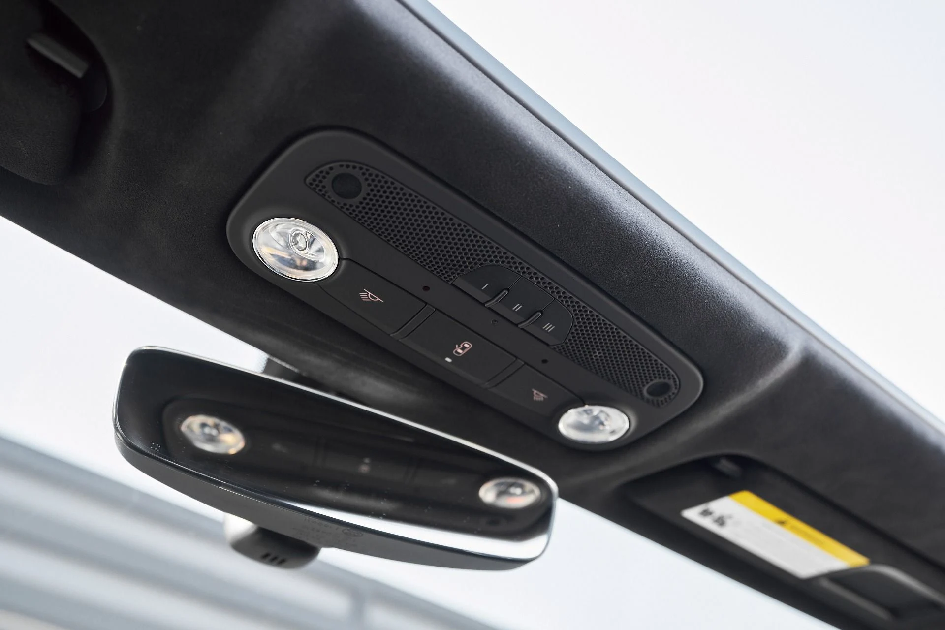 mph069_175833488_Used_2022_Lamborghini_Huracan_EVO_Base_1761357680_9b1d6cef67