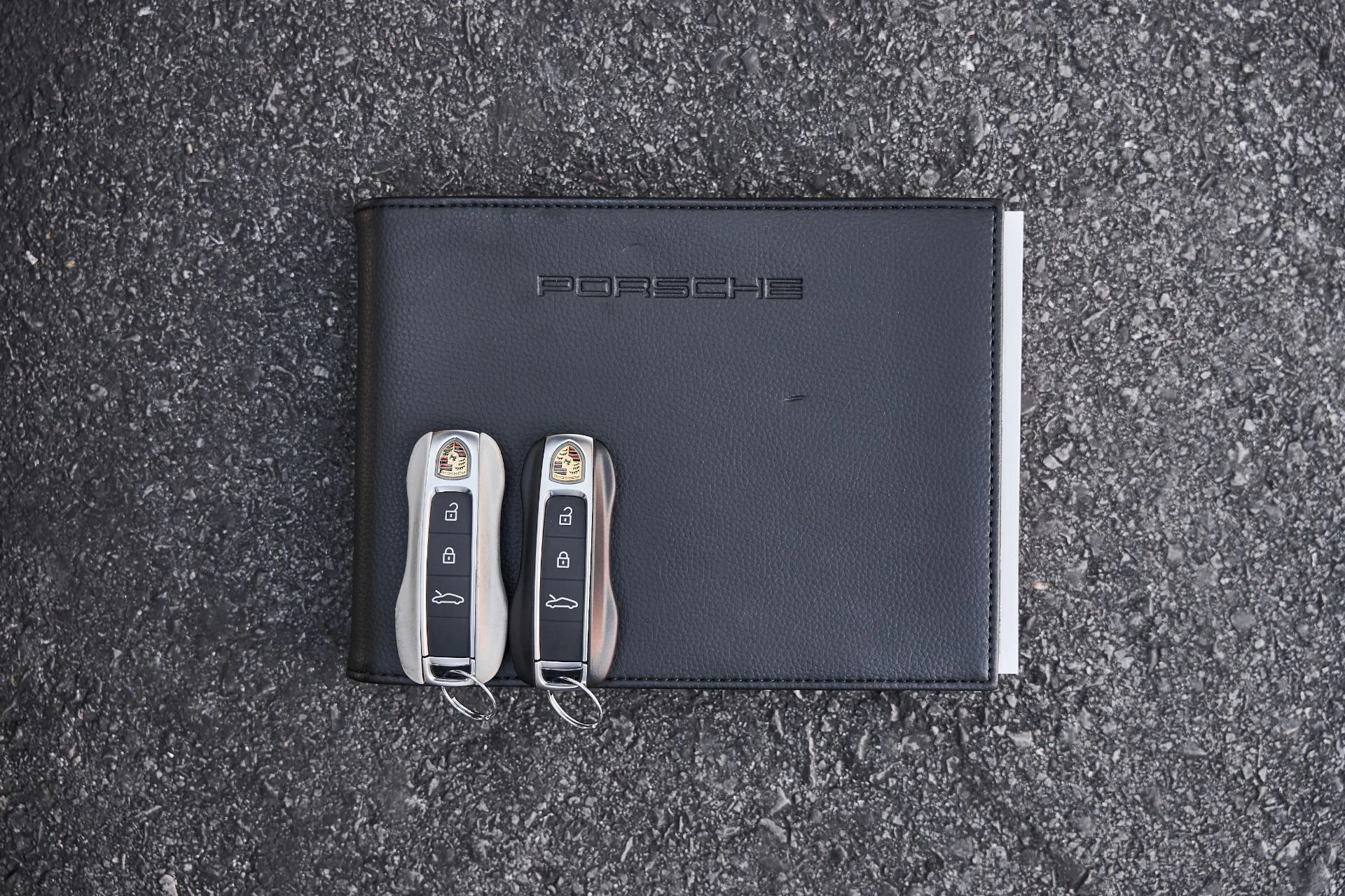 mph069_1764446835_Used_2024_Porsche_911_Turbo_S_1767838800_7e9fc5ba95