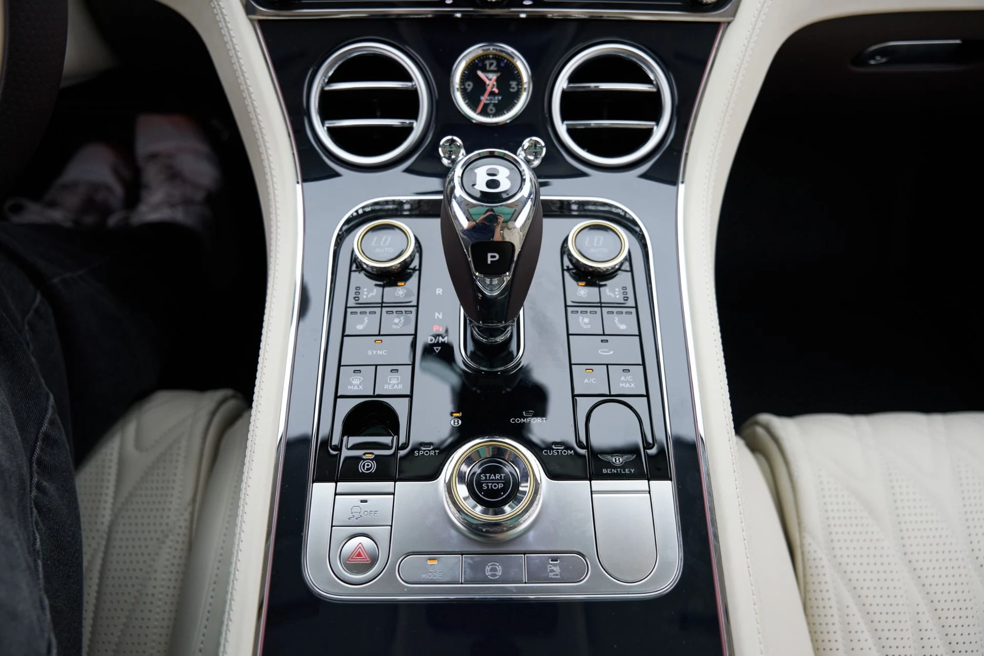 mph069_1766713605_Used_2026_Bentley_Continental_GT_V8_1792608724_3e15978bb8