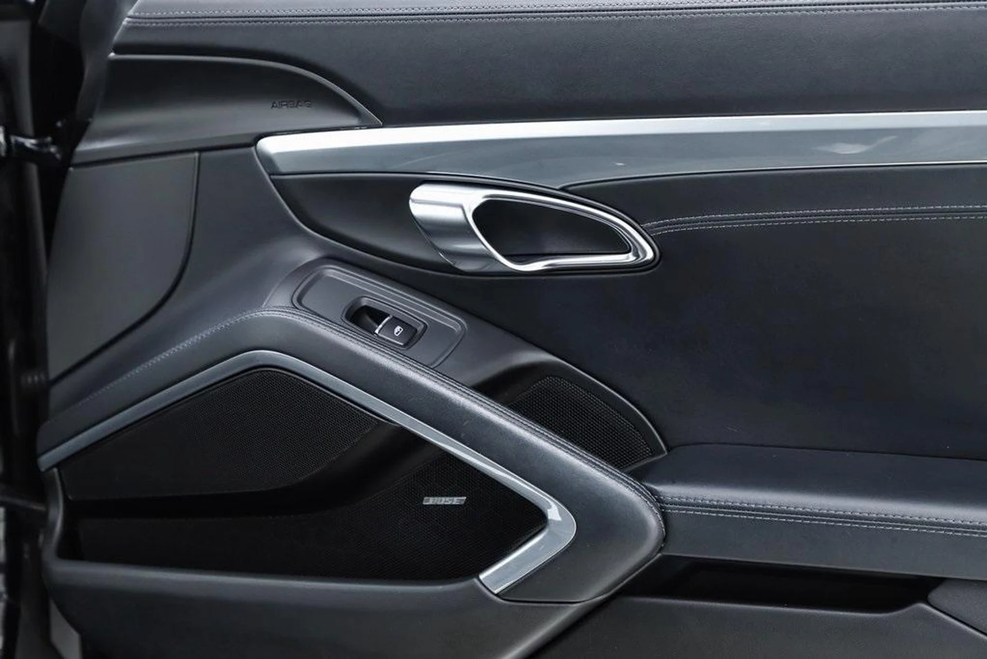 mph069_1768525240_ZRK_76hcmihp7_Ie_XMV_Bgy_QI_Kmvg_I_1a0402662d