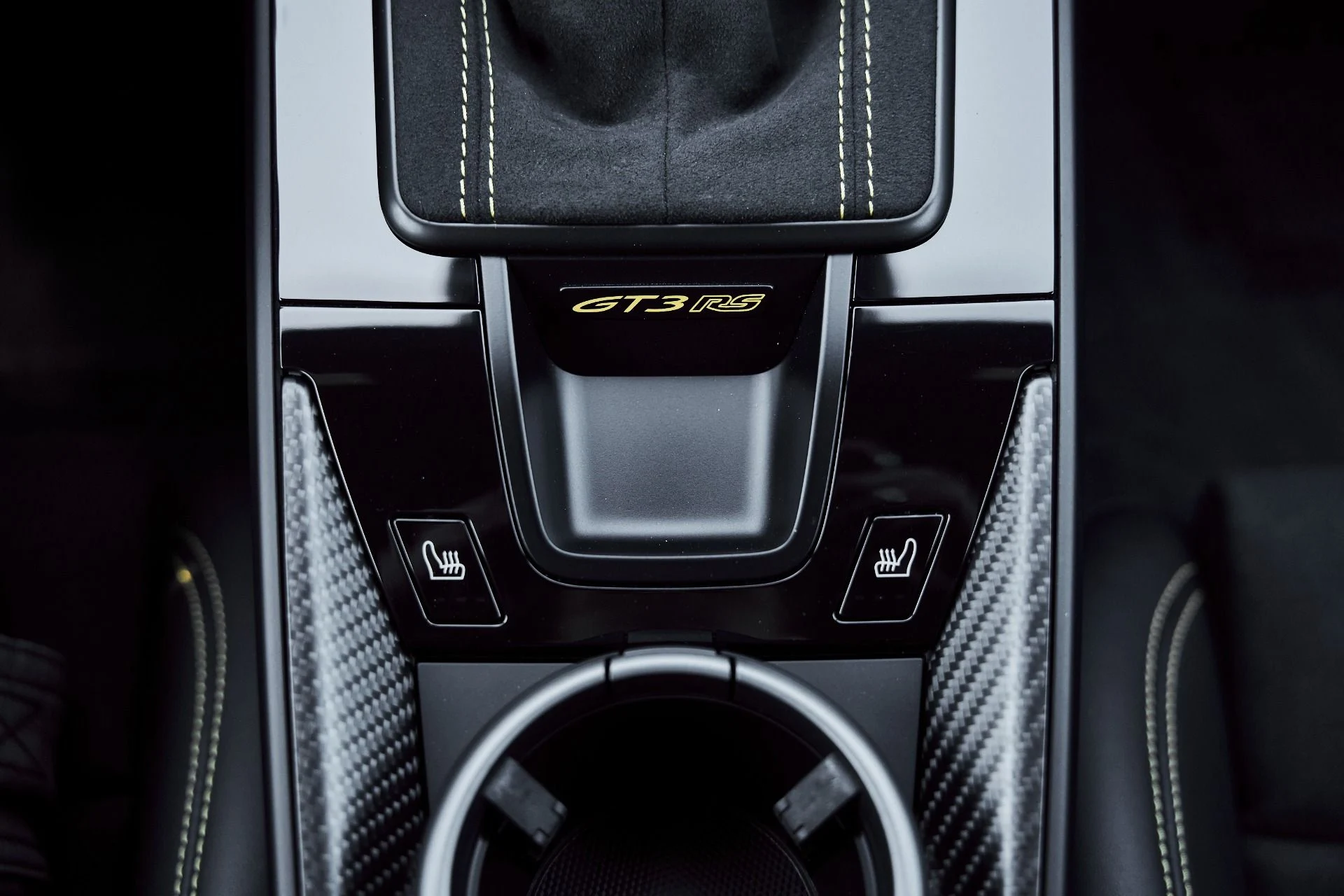 mph069_183412157_Used_2025_Porsche_911_GT_3_RS_1780614784_c6c13a0560