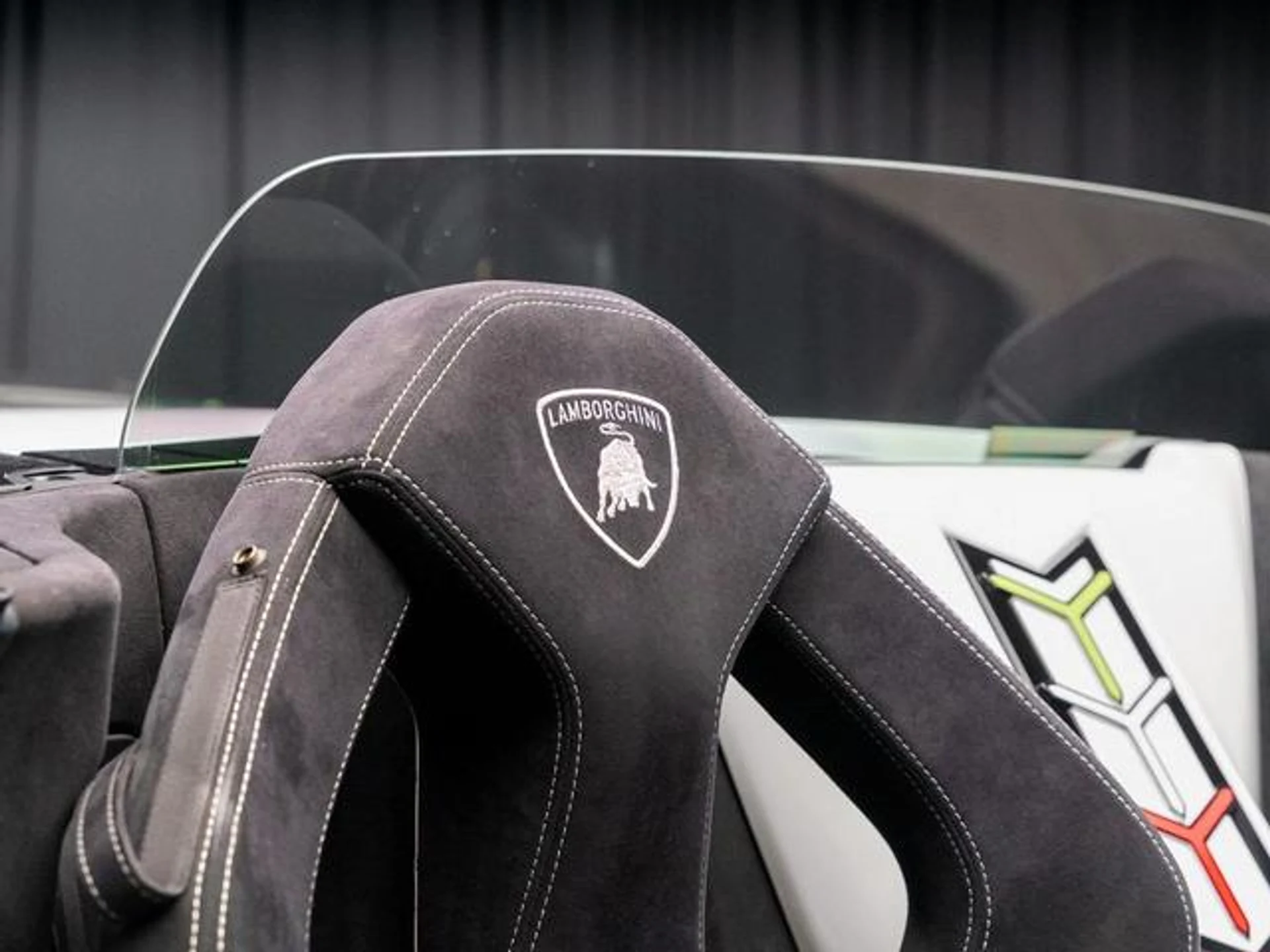 mph069_1863417204_z_Ij5_TC_El6_Zis_Jp_Ewg_U_Qw_C8_DN_Haw_cca75e4dbf