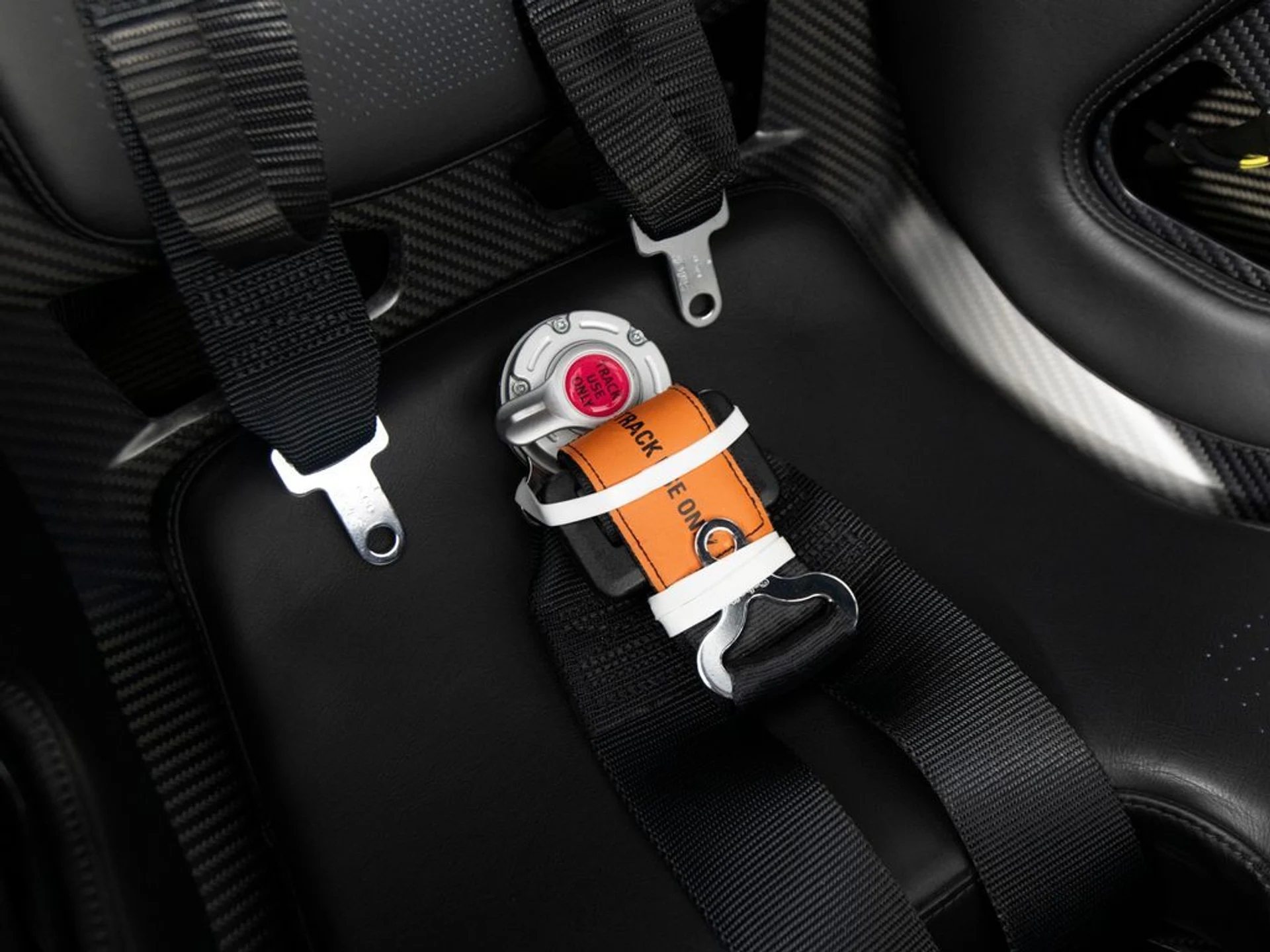 mph069_1896498356_15e3c931c6a5bd39d10e23b8b8cb56e2x_c2ed4f190b