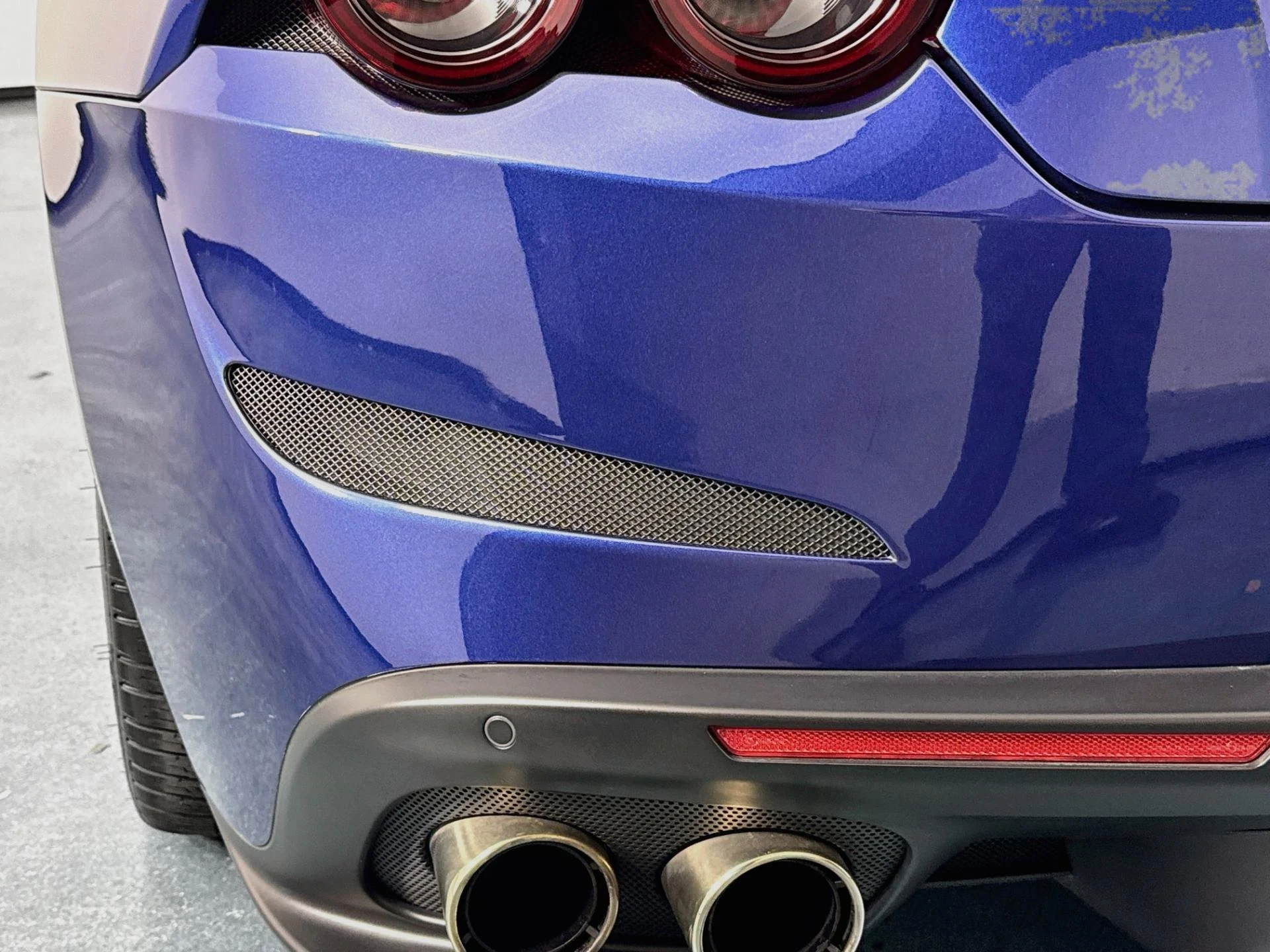 mph069_1908800023_Used_2019_Ferrari_GTC_4_Lusso_1792629205_6b1a05cda1