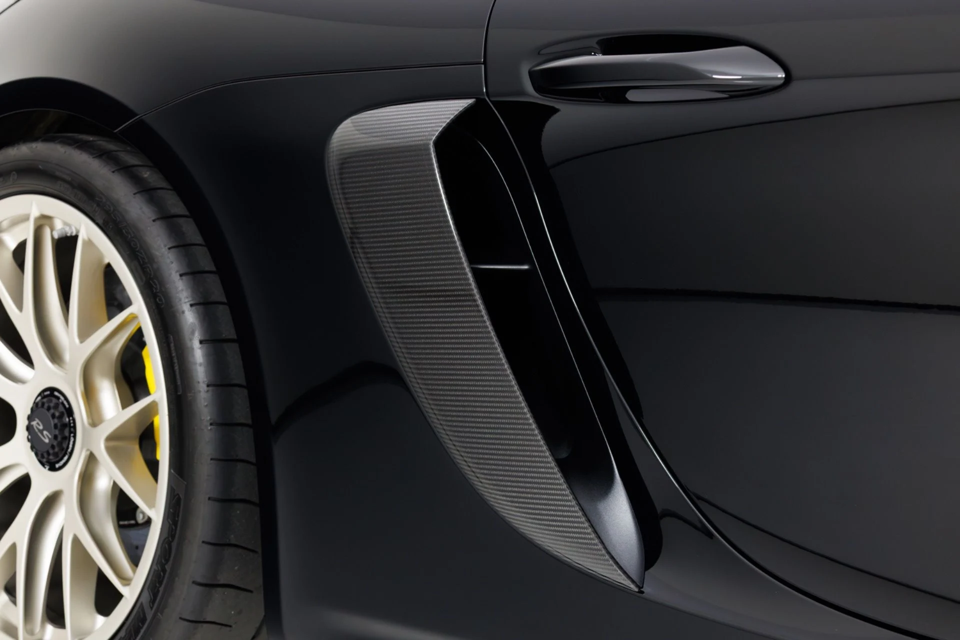 mph069_1997899094_Used_2025_Porsche_718_Cayman_GT_4_RS_1774365235_40f495c0c1