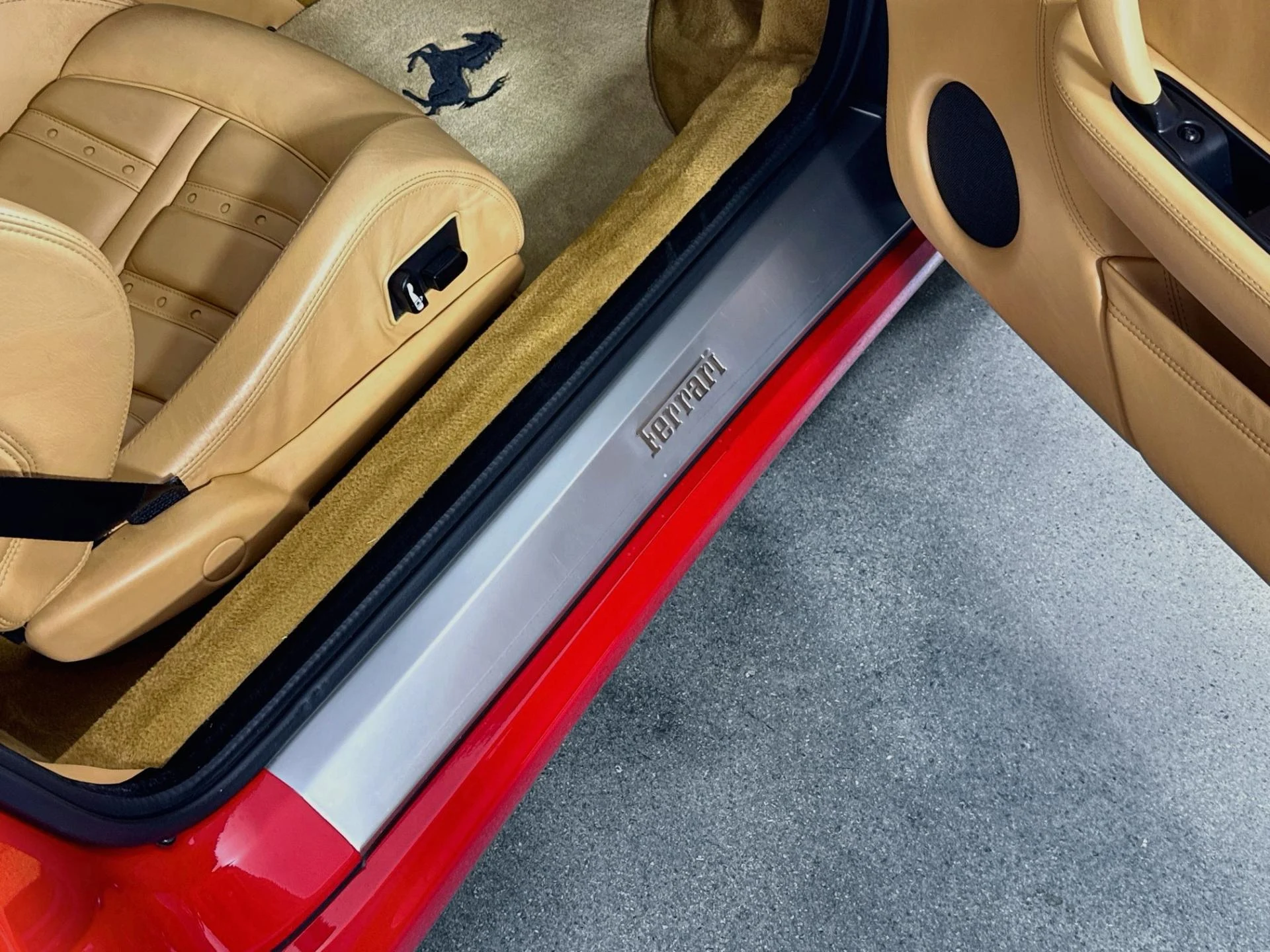 mph069_1998668174_Used_2005_Ferrari_F430_1785792612_6845409e5d