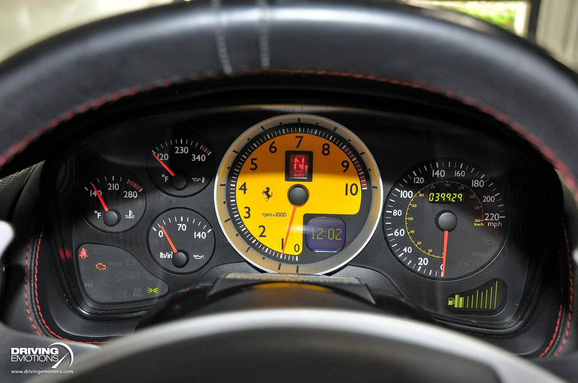 mph069_2110502584_885_p70_l_b464386fd4