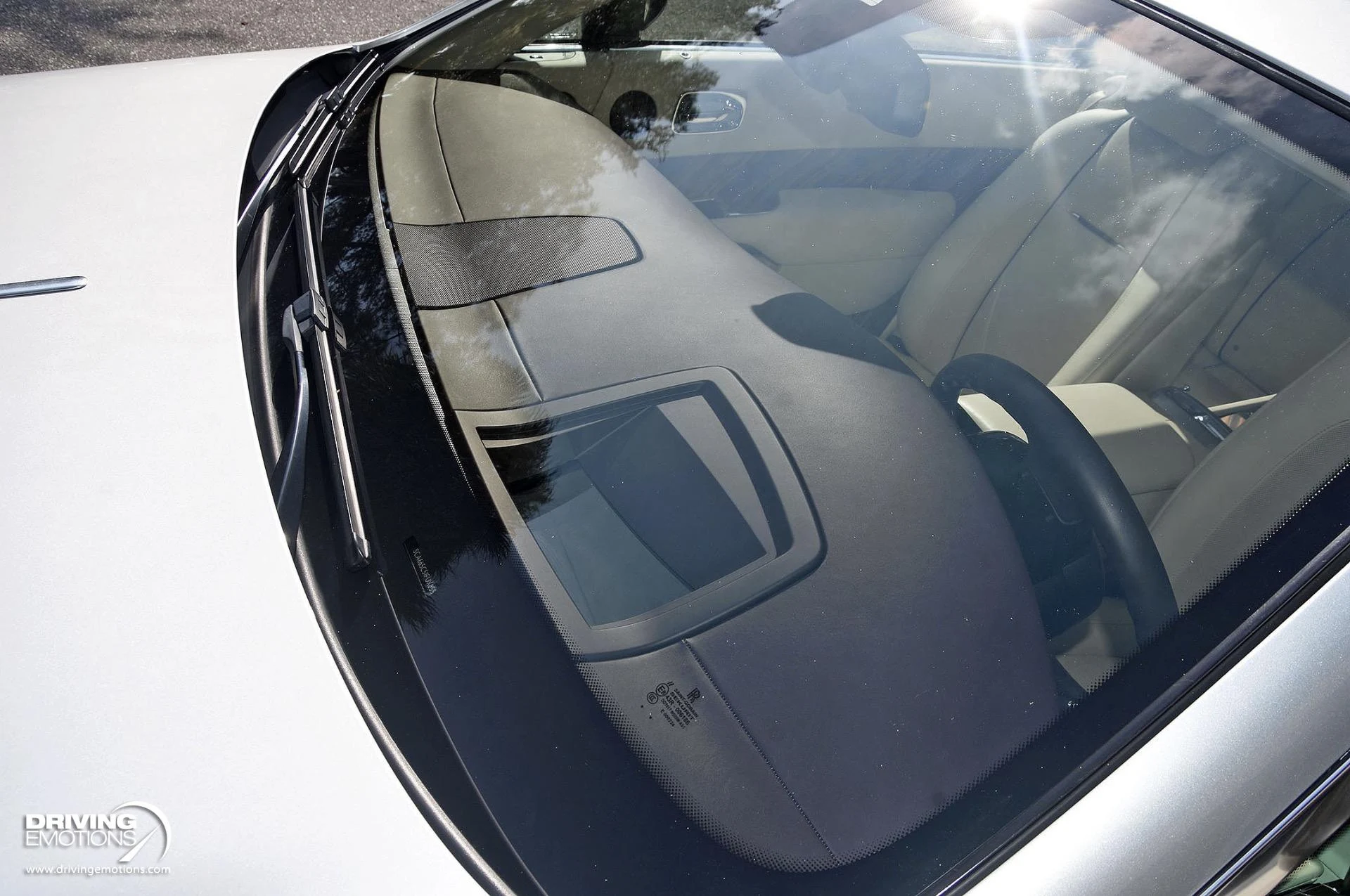 mph069_2150440357_883_p70_l_f5fc5a68b1