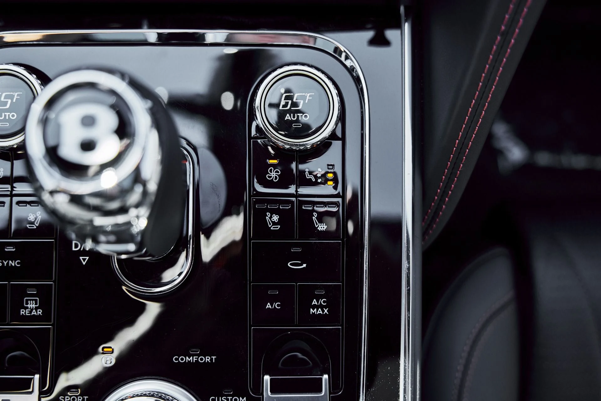 mph069_2173728531_Used_2023_Bentley_Flying_Spur_V8_1773280749_4c120b8e81