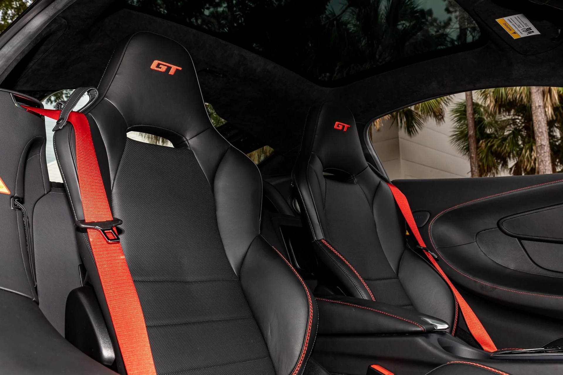 mph069_2236165414_313_p70_l_4b25caa04d