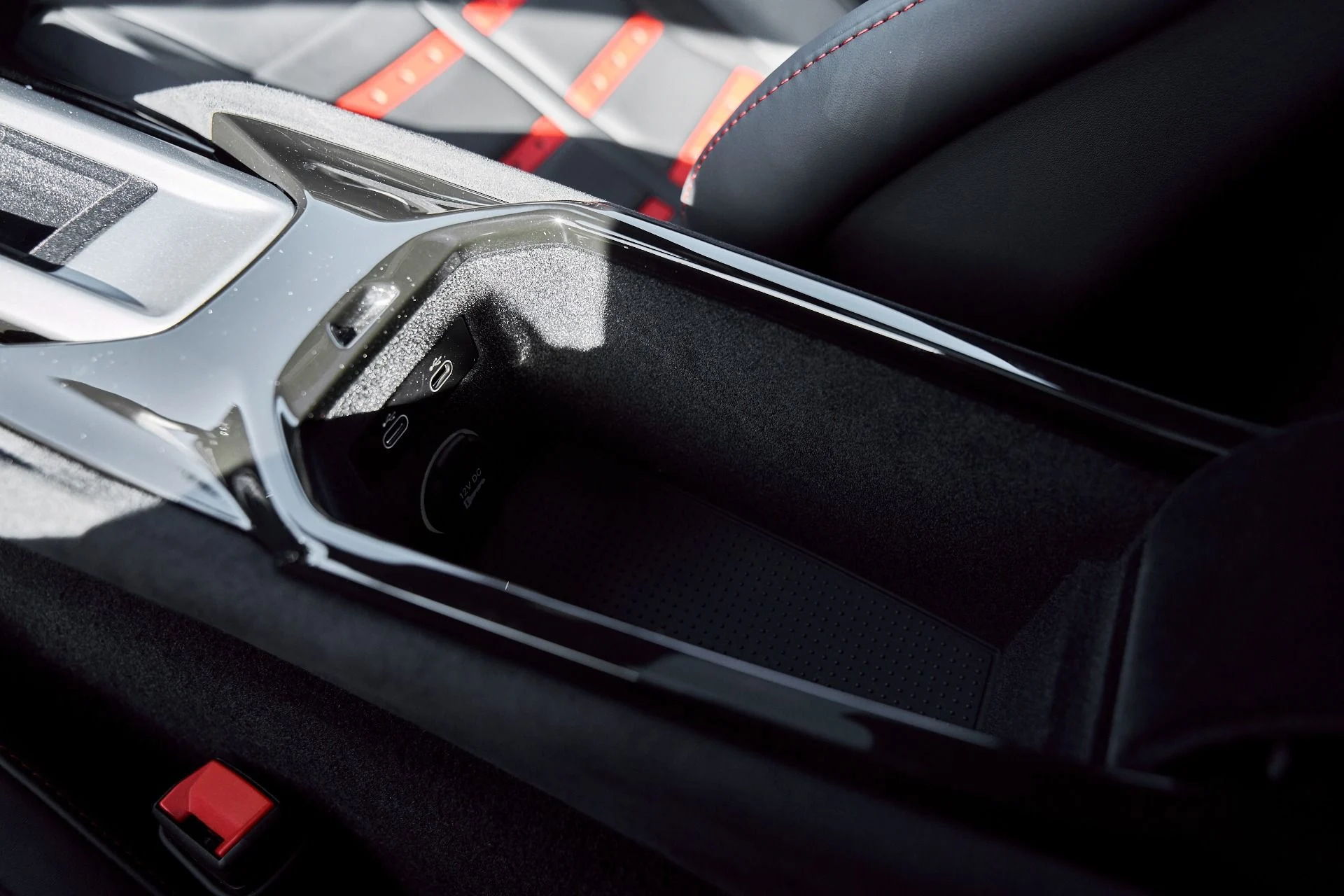 mph069_230515572_Used_2025_Ferrari_12_Cilindri_1769824891_42bbcc2ad8