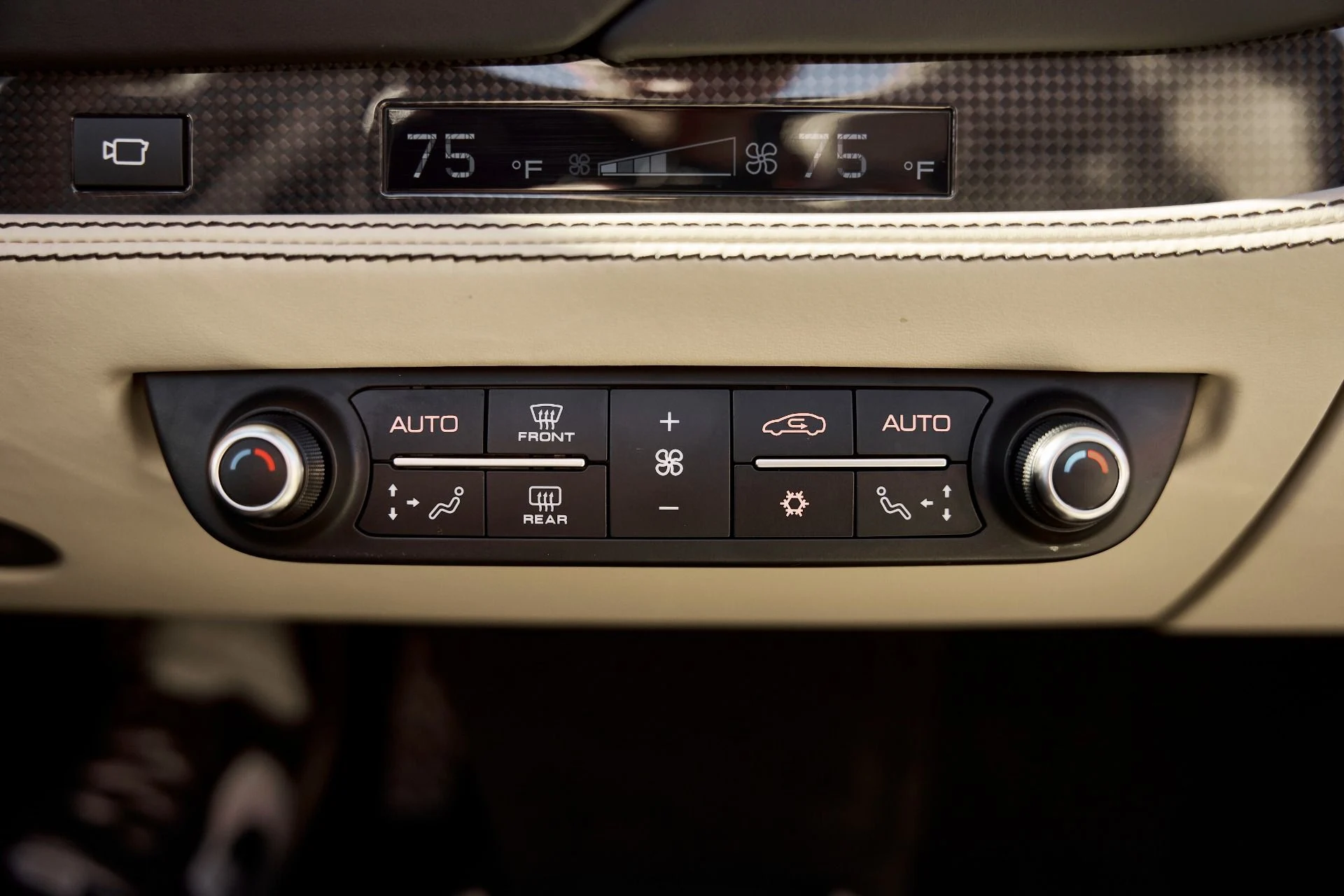 mph069_2316366315_Used_2022_Ferrari_F8_Spider_Base_1768868495_24abfc26e6