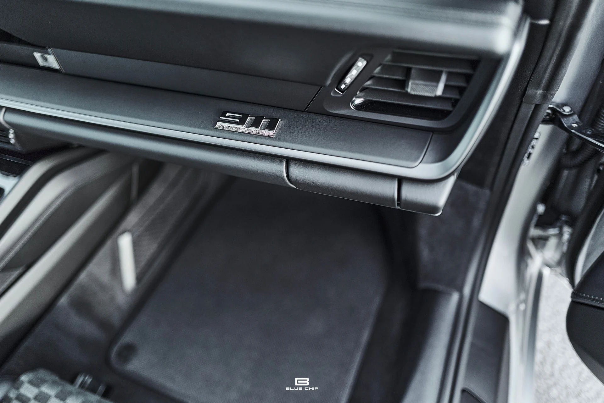 mph069_2333163577_69b180cb04a1cba3f08556a5_L1190260_8de05786d4