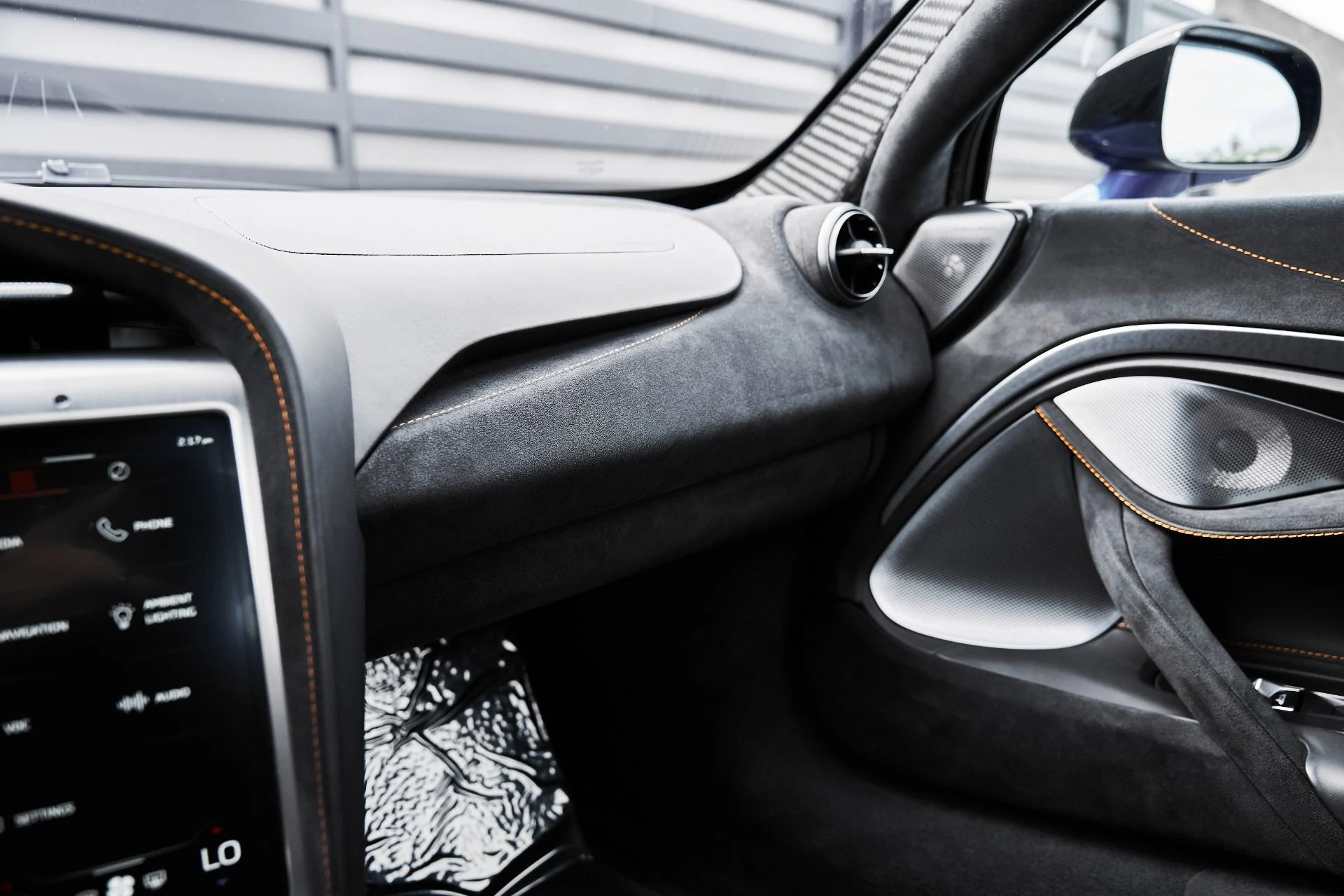 mph069_2359400421_Used_2024_Mc_Laren_750_S_1775006131_be8ac73186