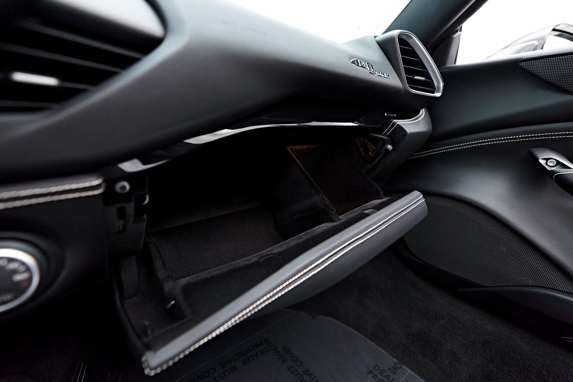 mph069_2363883652_Used_2018_Ferrari_488_Spider_Base_1717624092_b079ea68f9