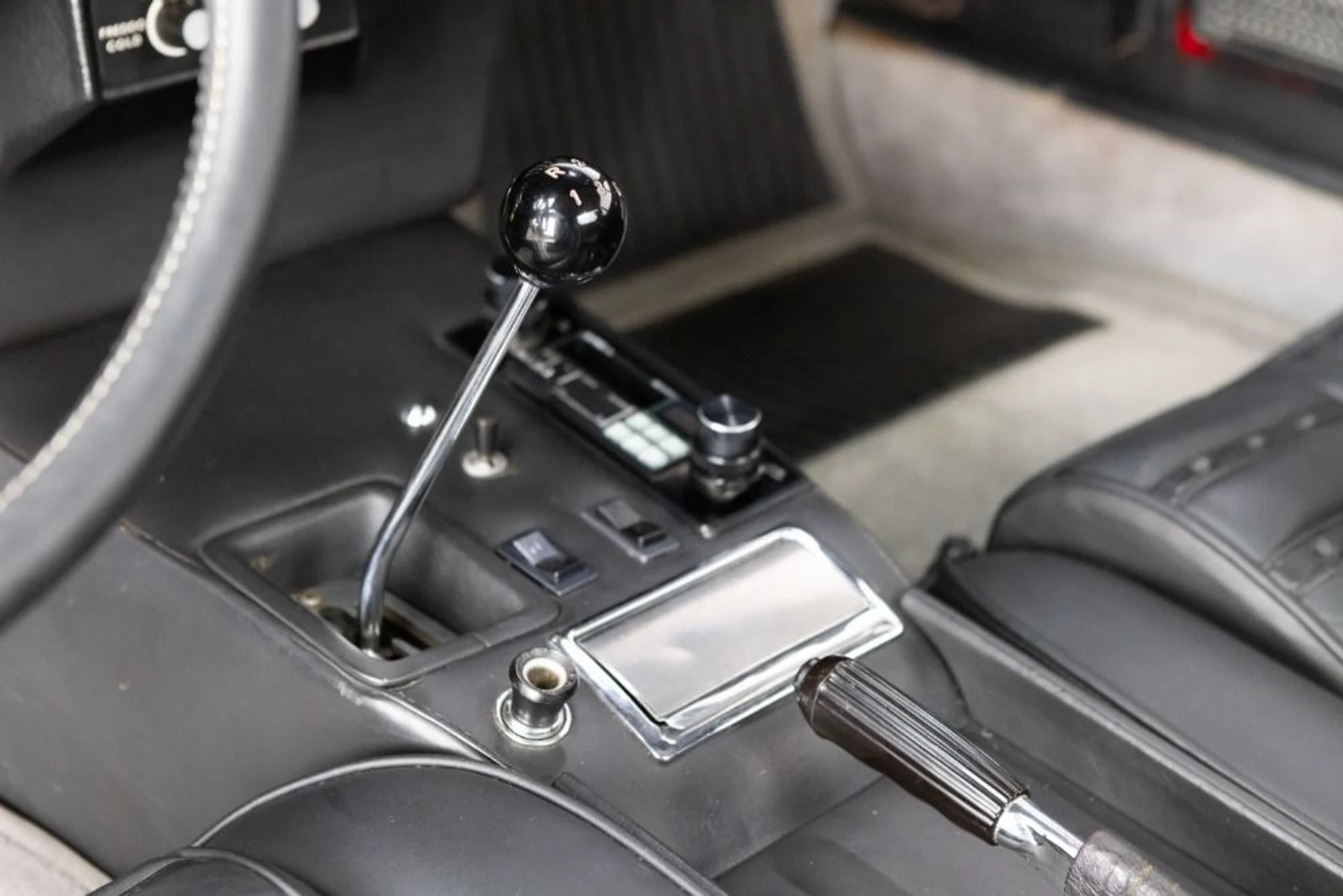 mph069_2366362233_Used_1971_Ferrari_365_GTB_4_1698c60ee6